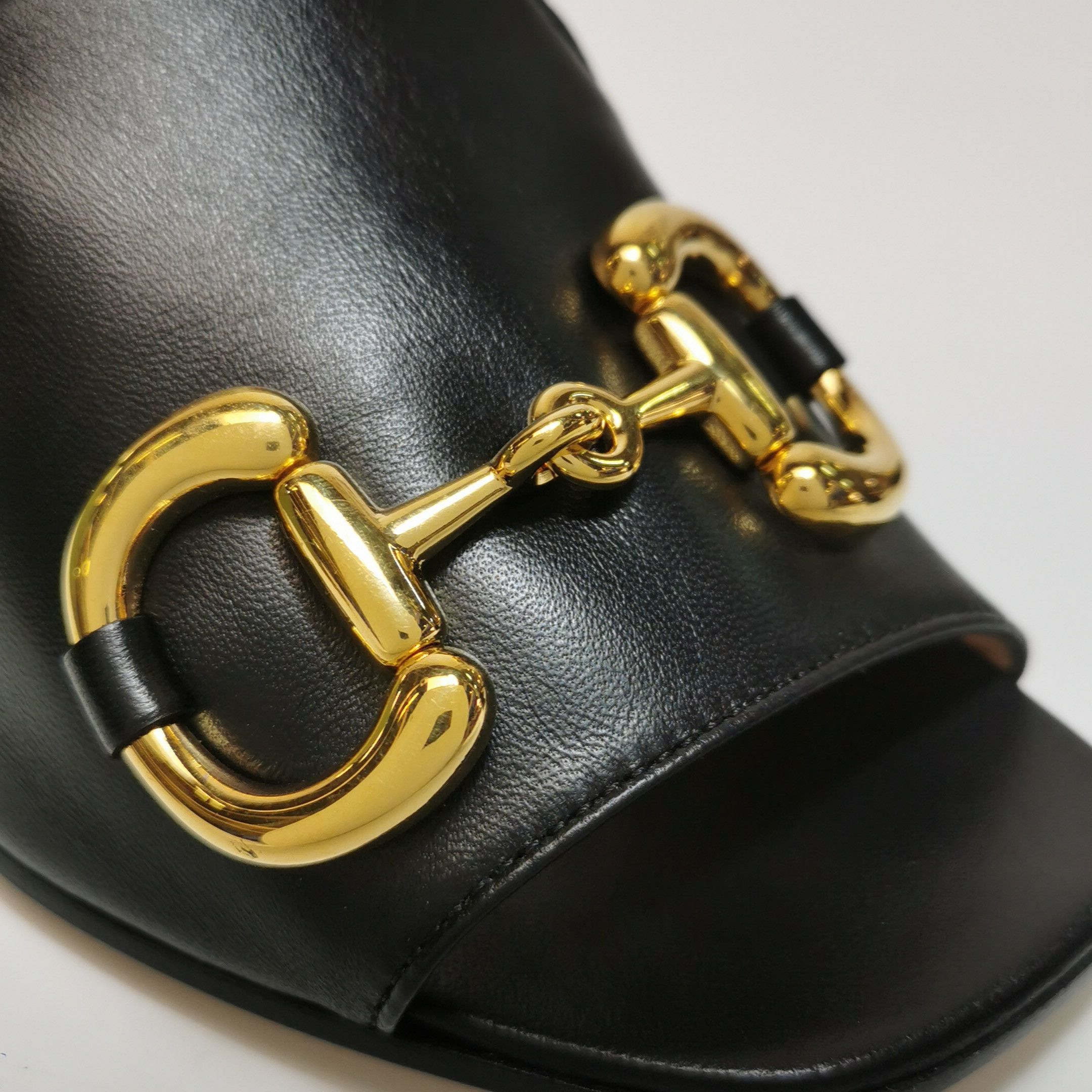 Gucci Gucci Women 5 Sandals Size US 5 / IT 35 - 8 Thumbnail