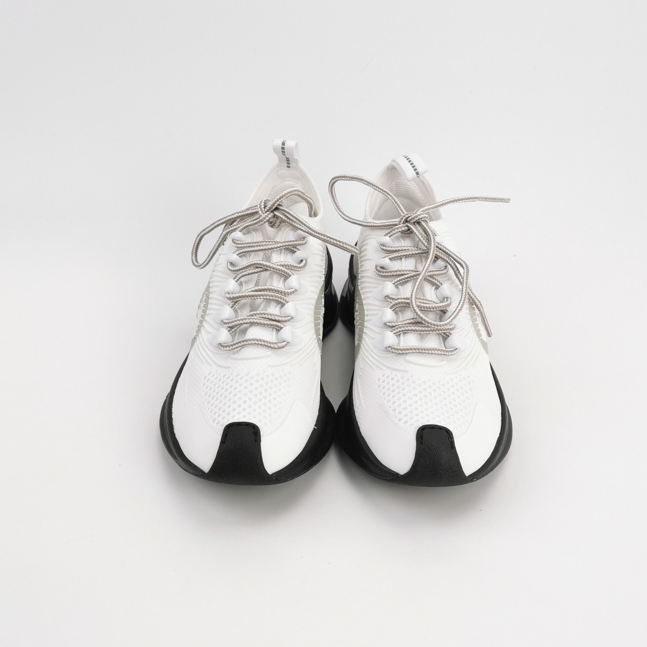 Gucci Gucci Women 5-5 Lowtop Sneakers Size US 5.5 / IT 35.5 - 3 Thumbnail