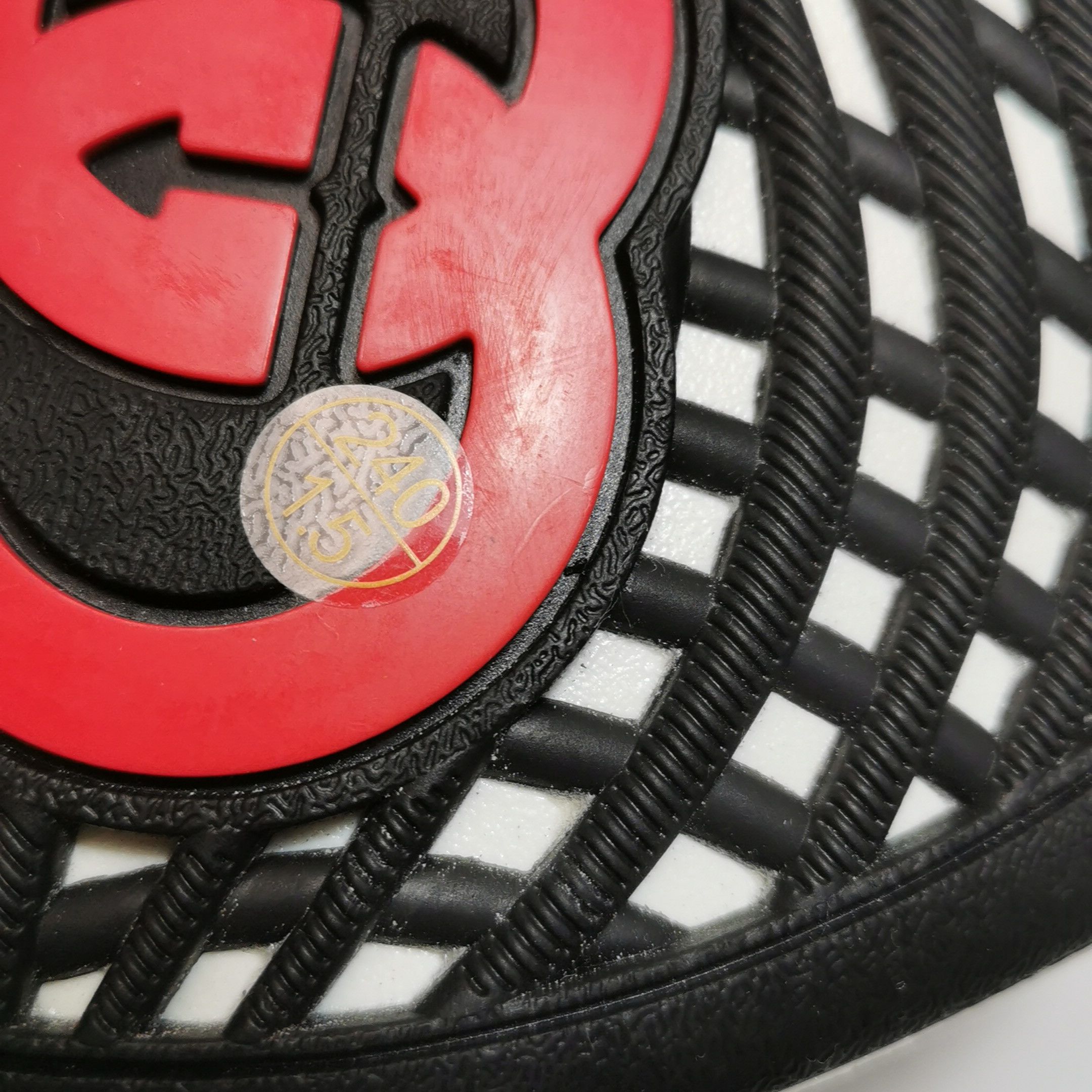 Gucci Gucci Women 8-5 Lowtop Sneakers Size US 8.5 / IT 38.5 - 8 Thumbnail