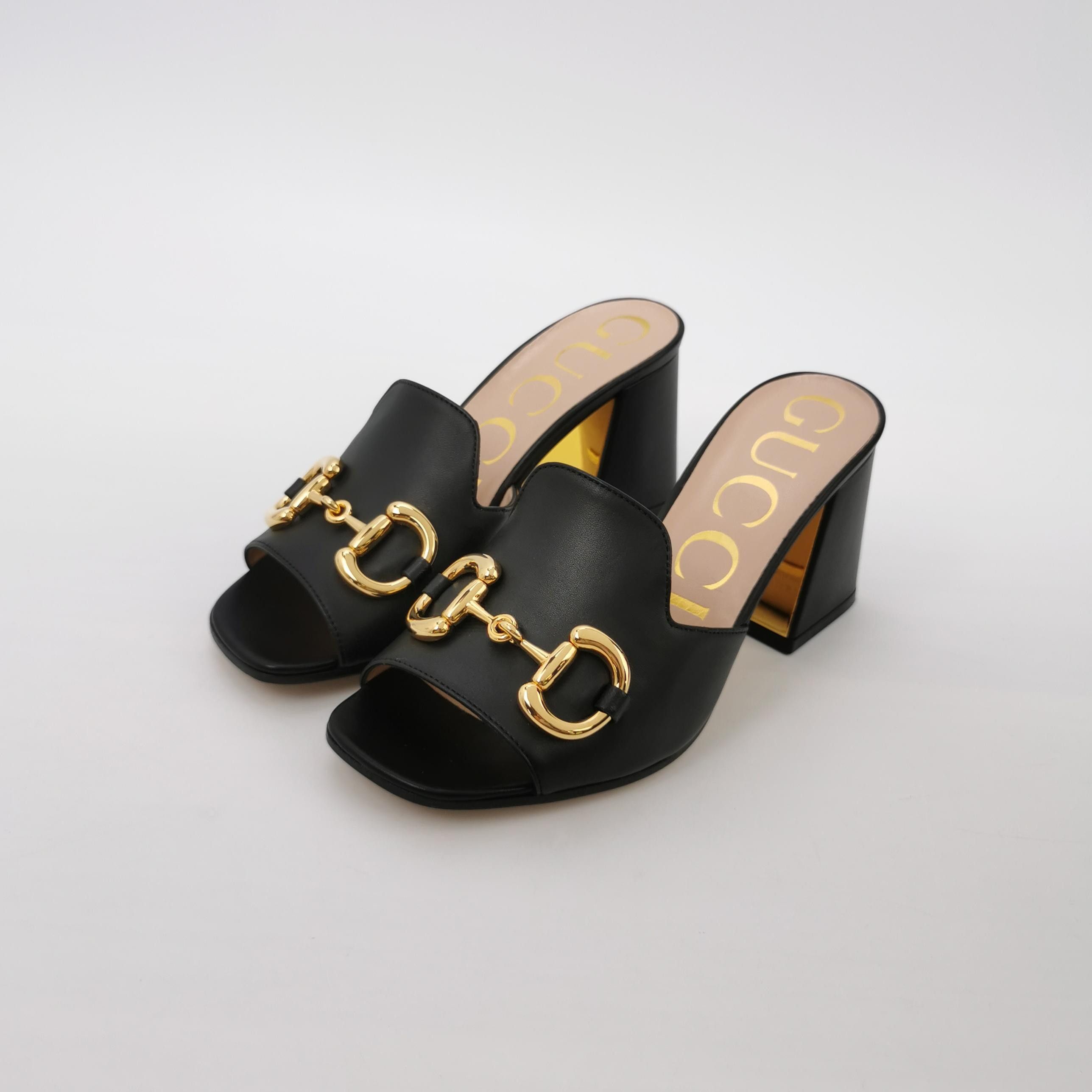 Gucci Gucci Women 5-5 Sandals Size US 5.5 / IT 35.5 - 2 Thumbnail