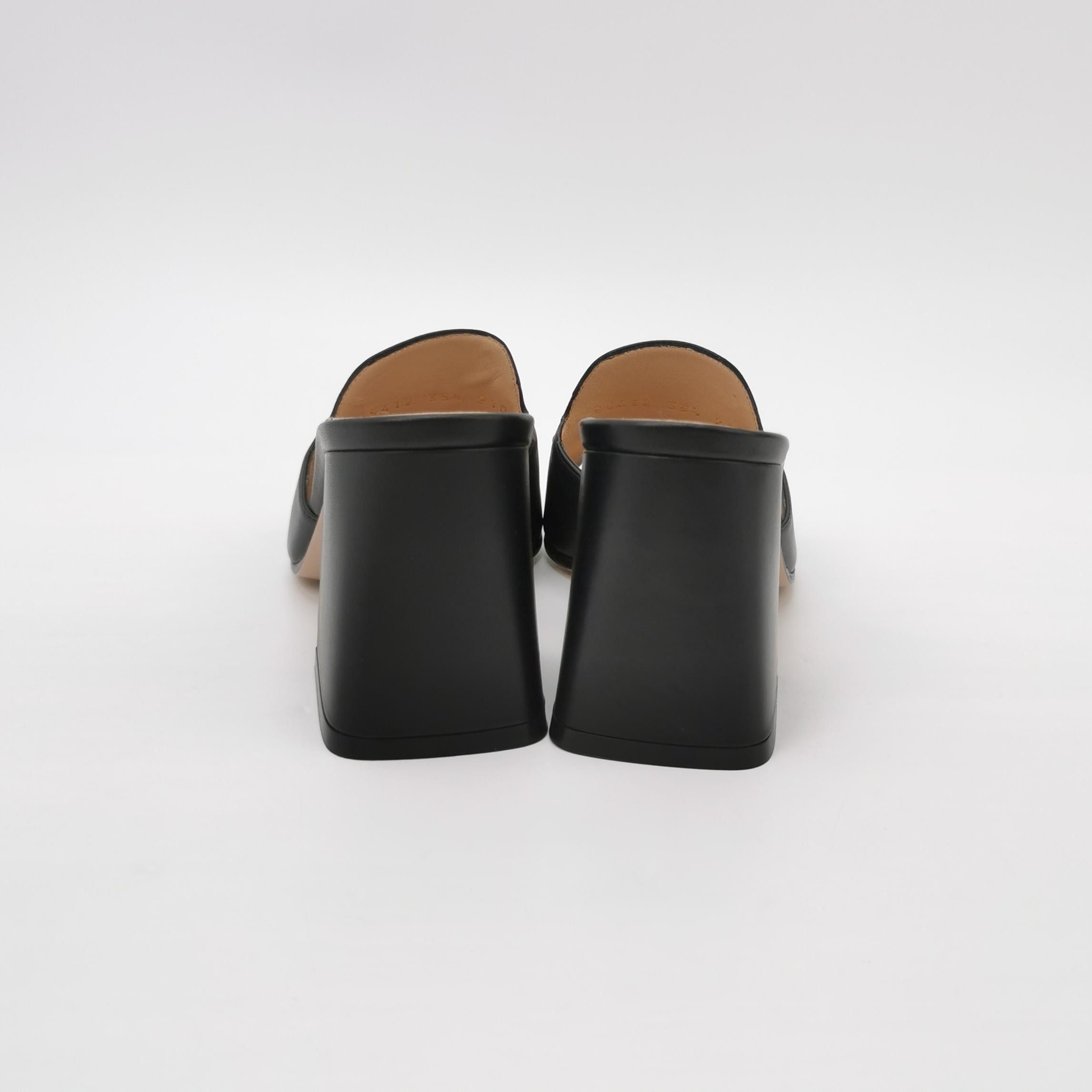 Gucci Gucci Women 5-5 Sandals Size US 5.5 / IT 35.5 - 4 Thumbnail