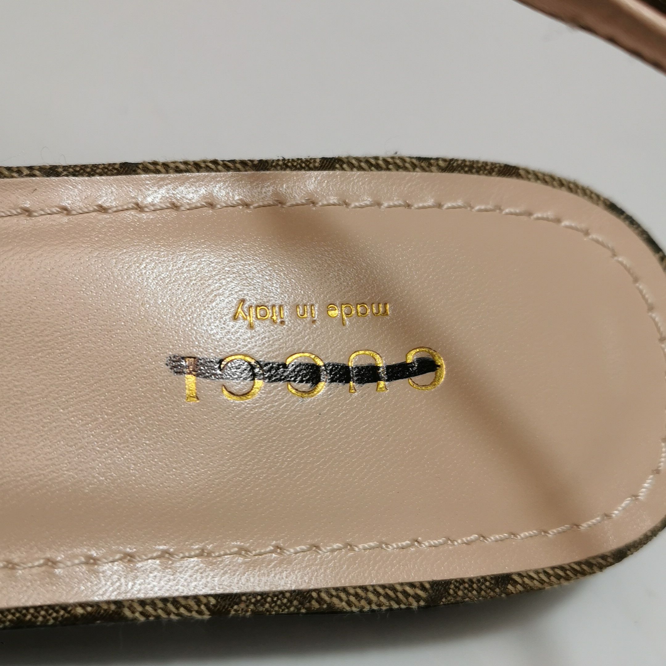 Gucci Gucci Women 7-5 Flats Size US 7.5 / IT 37.5 - 10 Thumbnail