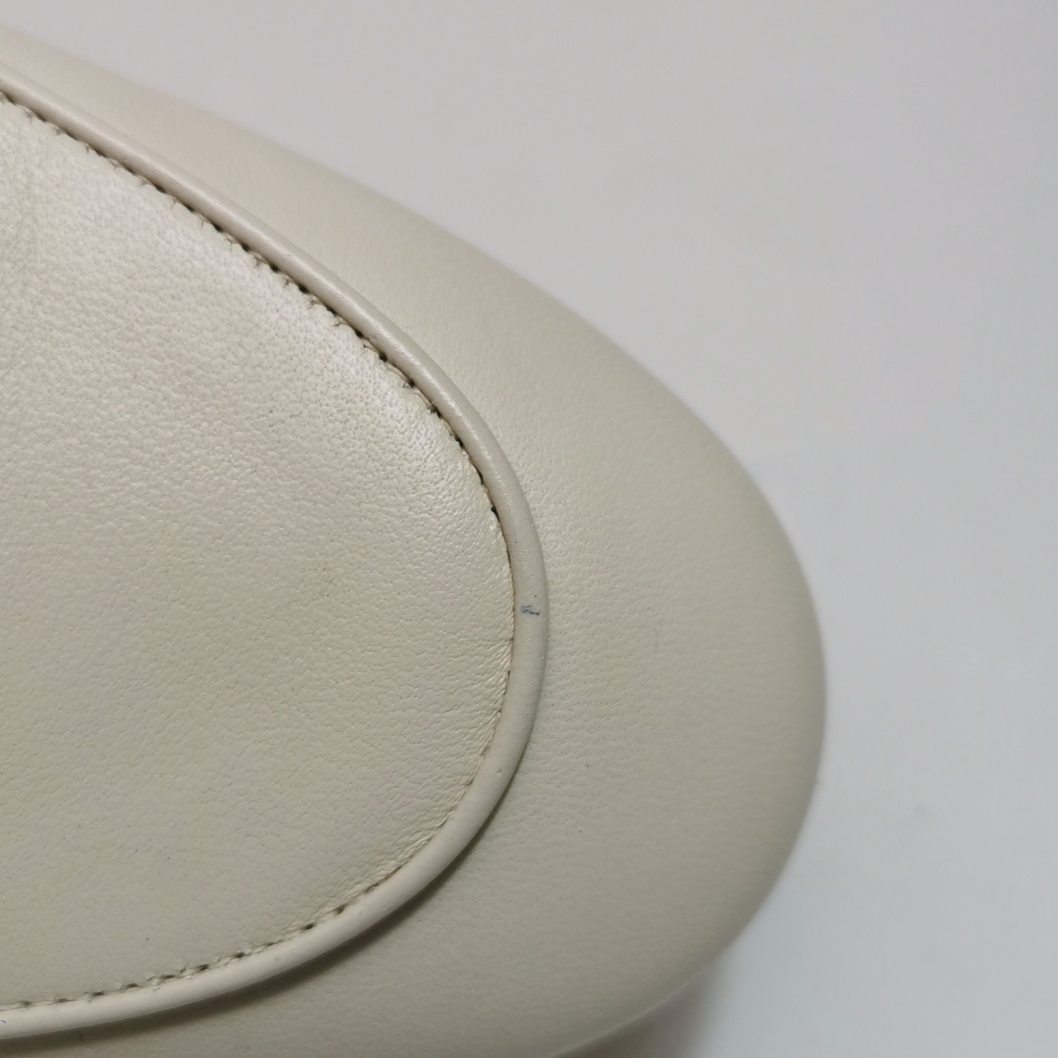 Gucci Gucci Women 8-5 Flats Size US 8.5 / IT 38.5 - 8 Thumbnail
