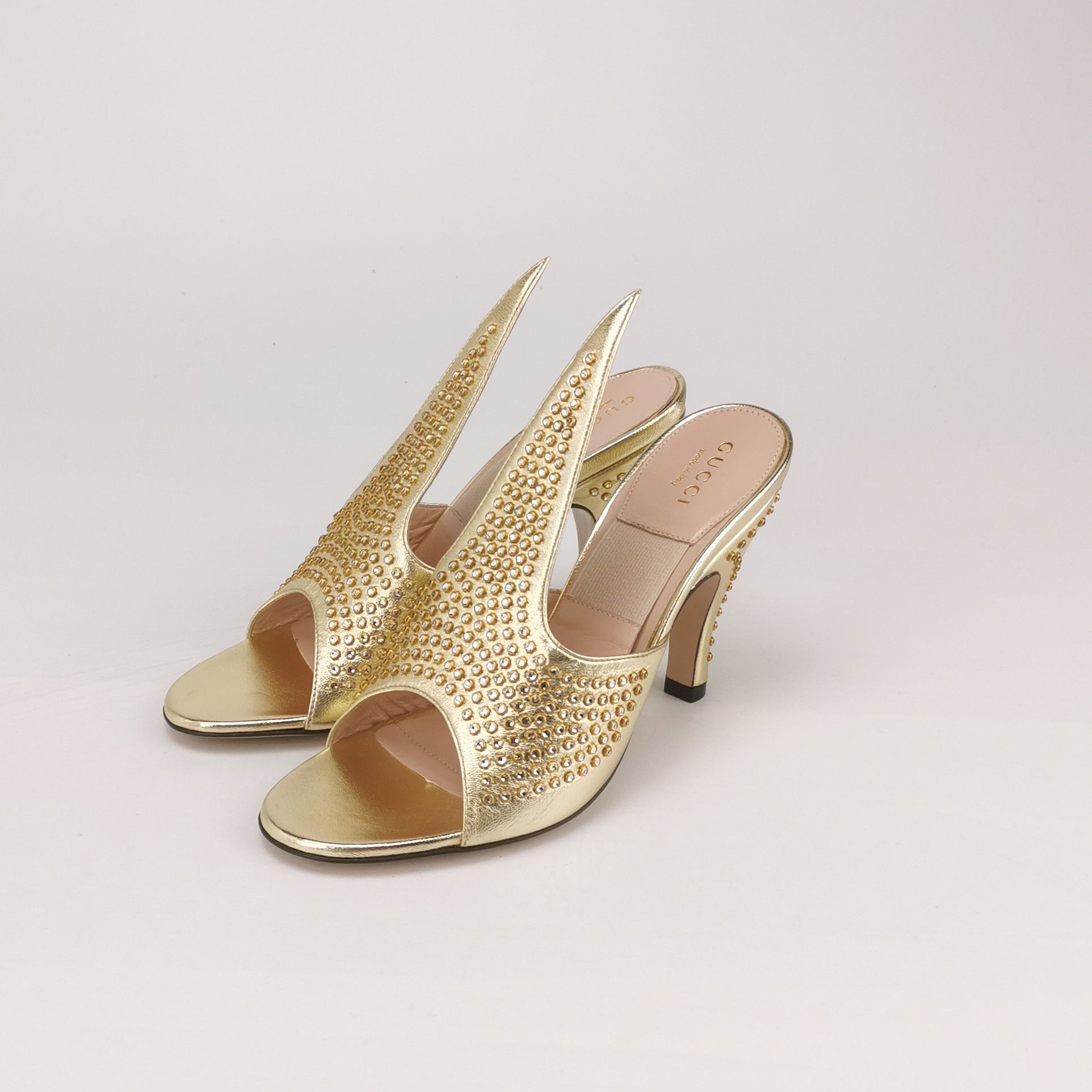 Gucci Gucci Women 5 Sandals Size US 5 / IT 35 - 2 Thumbnail