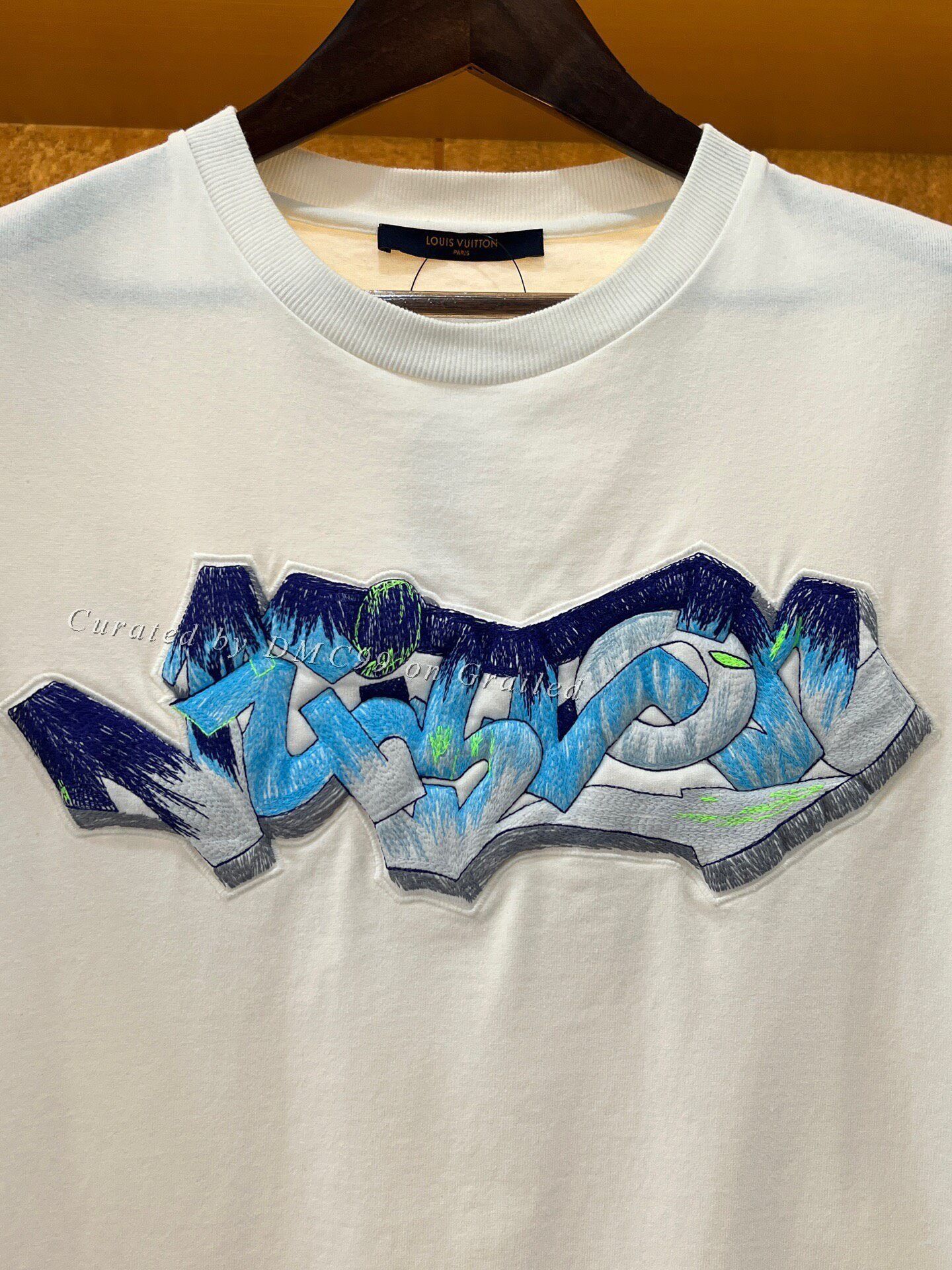 Louis Vuitton Louis Vuitton Snow Mountain Logo Tee Size US L / EU 52-54 / 3 - 3 Thumbnail