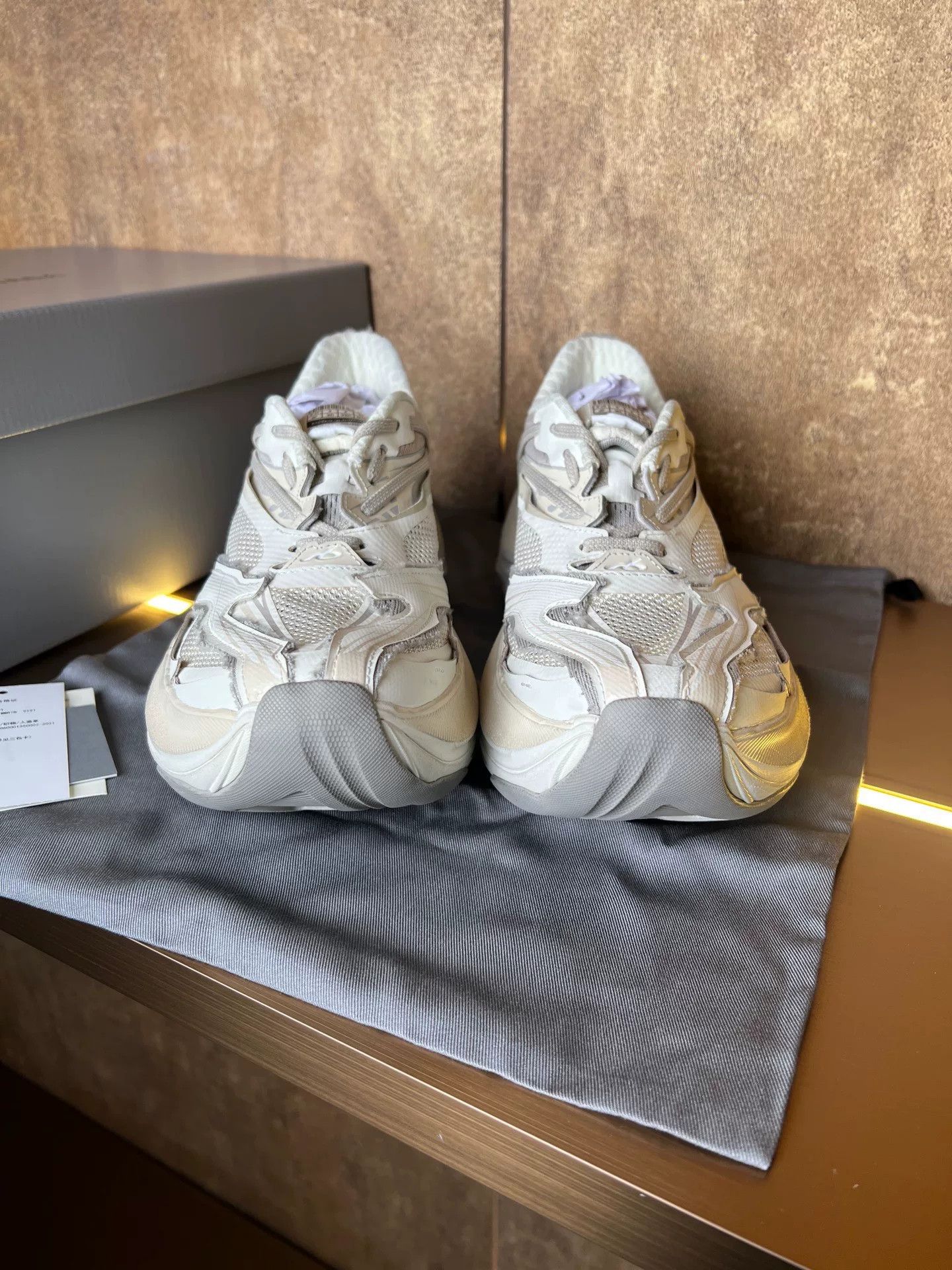 Balenciaga Balenciaga Jet Sneaker Size US 9 / EU 42 - 3 Thumbnail