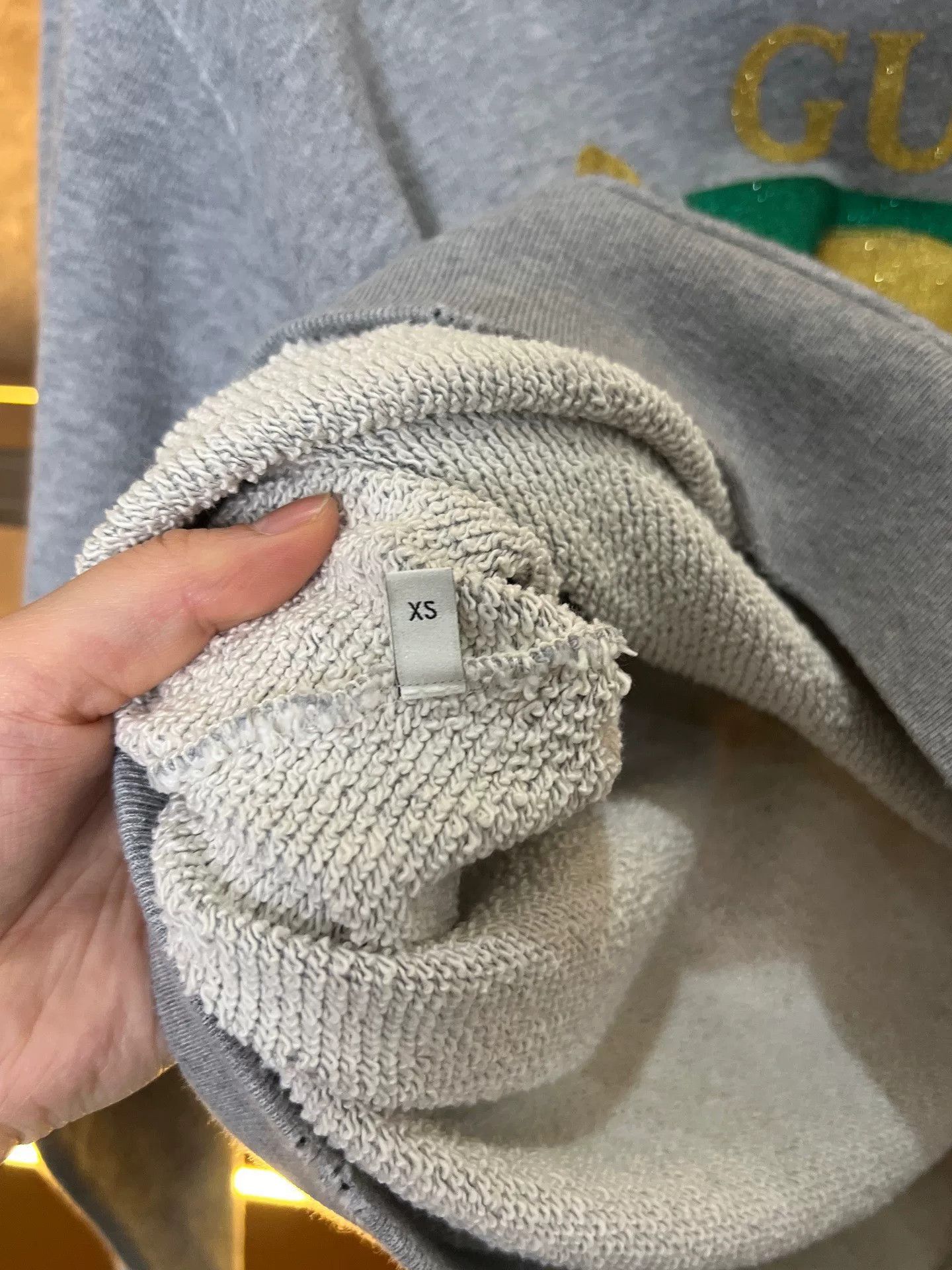 Gucci Gucci Gold Buckle Sweatshirt Size XS / US 0-2 / IT 36-38 - 4 Thumbnail