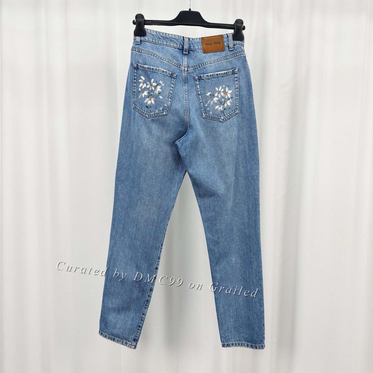 Miu Miu Miu Miu Painted Daisy Leather Patch Jeans Size 25" / US 0 / IT 36 - 2 Thumbnail