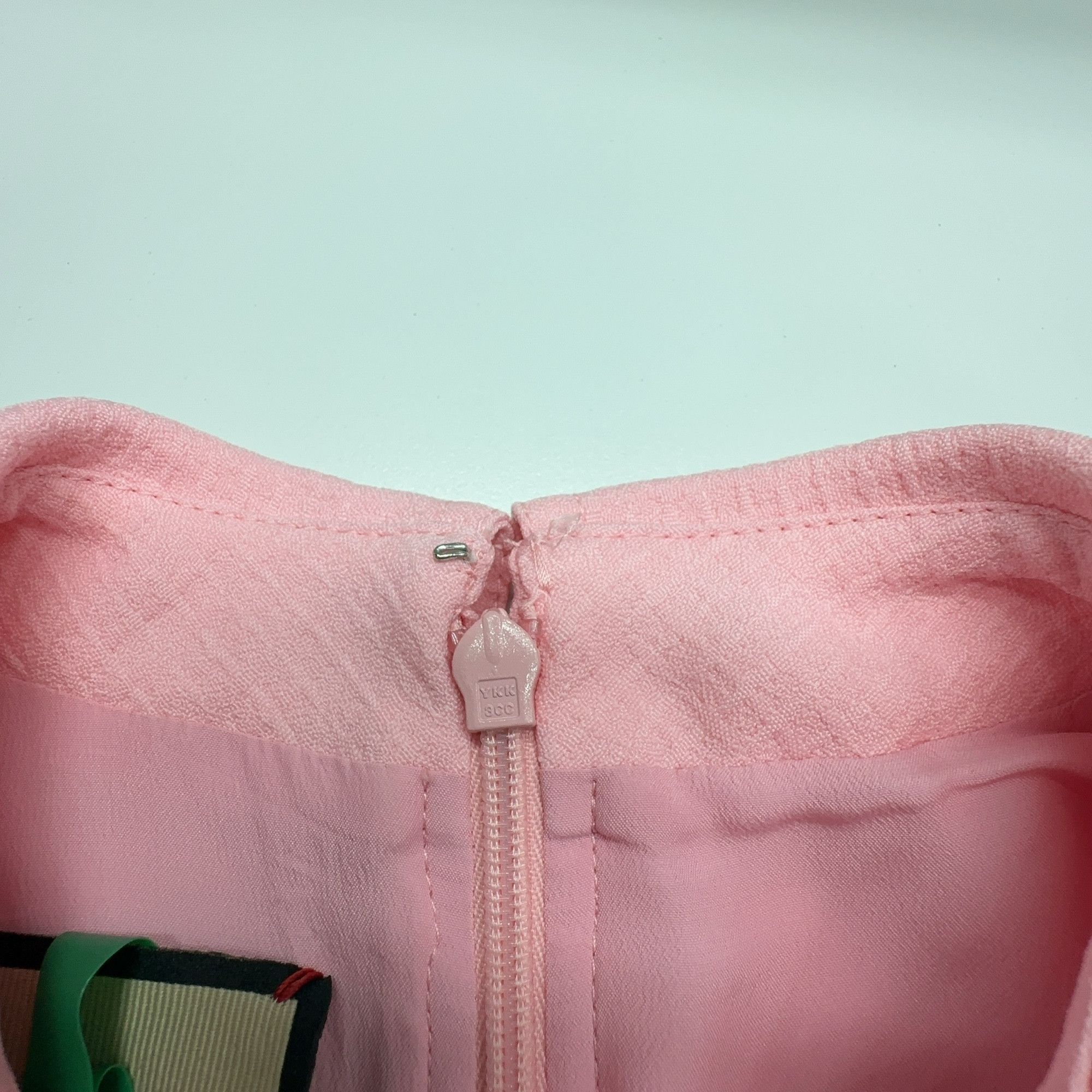 Gucci Gucci Pink Textured Mini Dress Size 36 Size XS / US 0-2 / IT 36-38 - 6 Thumbnail