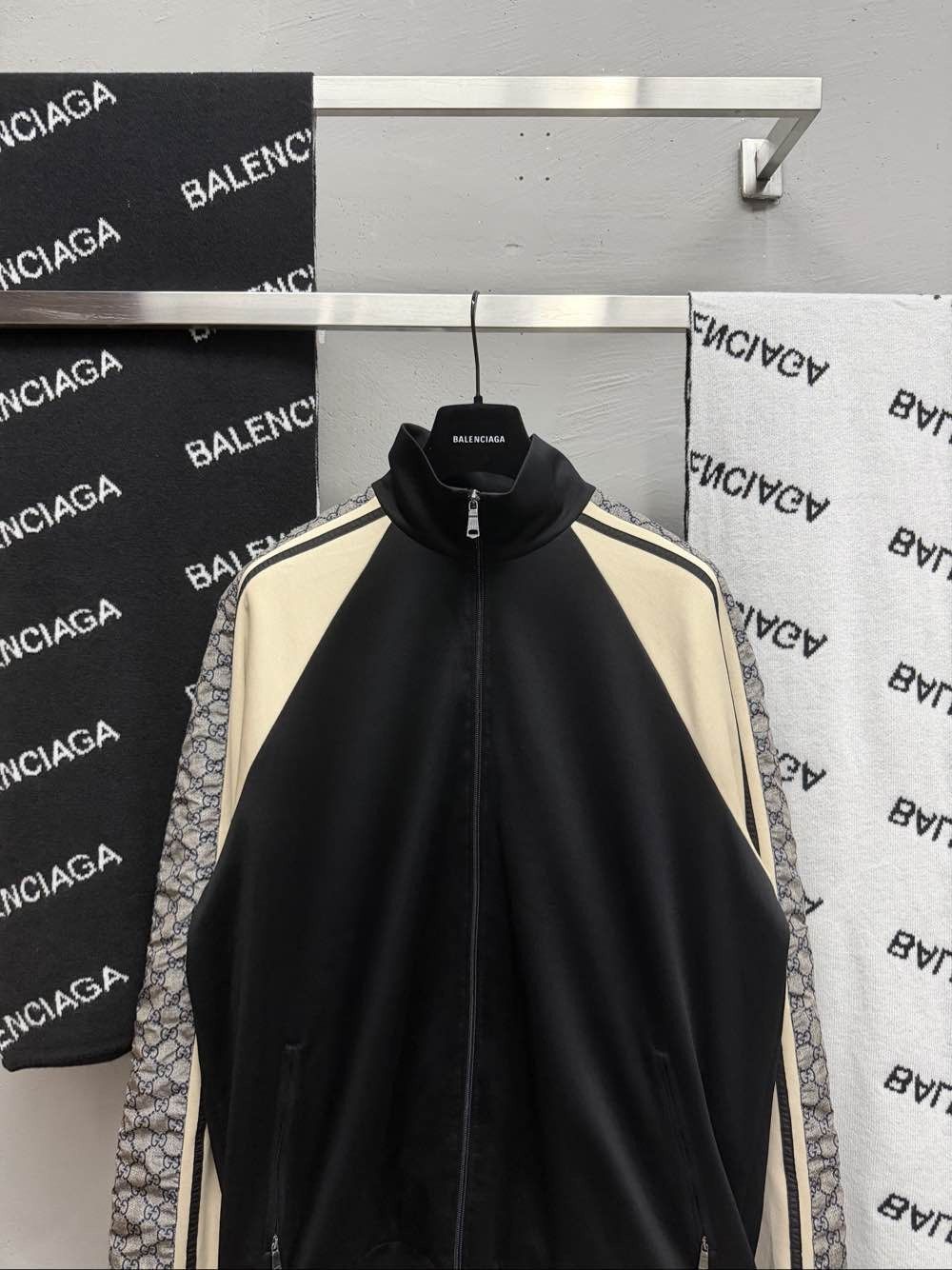 Gucci Gucci GG Monogram Track Jacket Size XL Size US XL / EU 56 / 4 - 5 Thumbnail