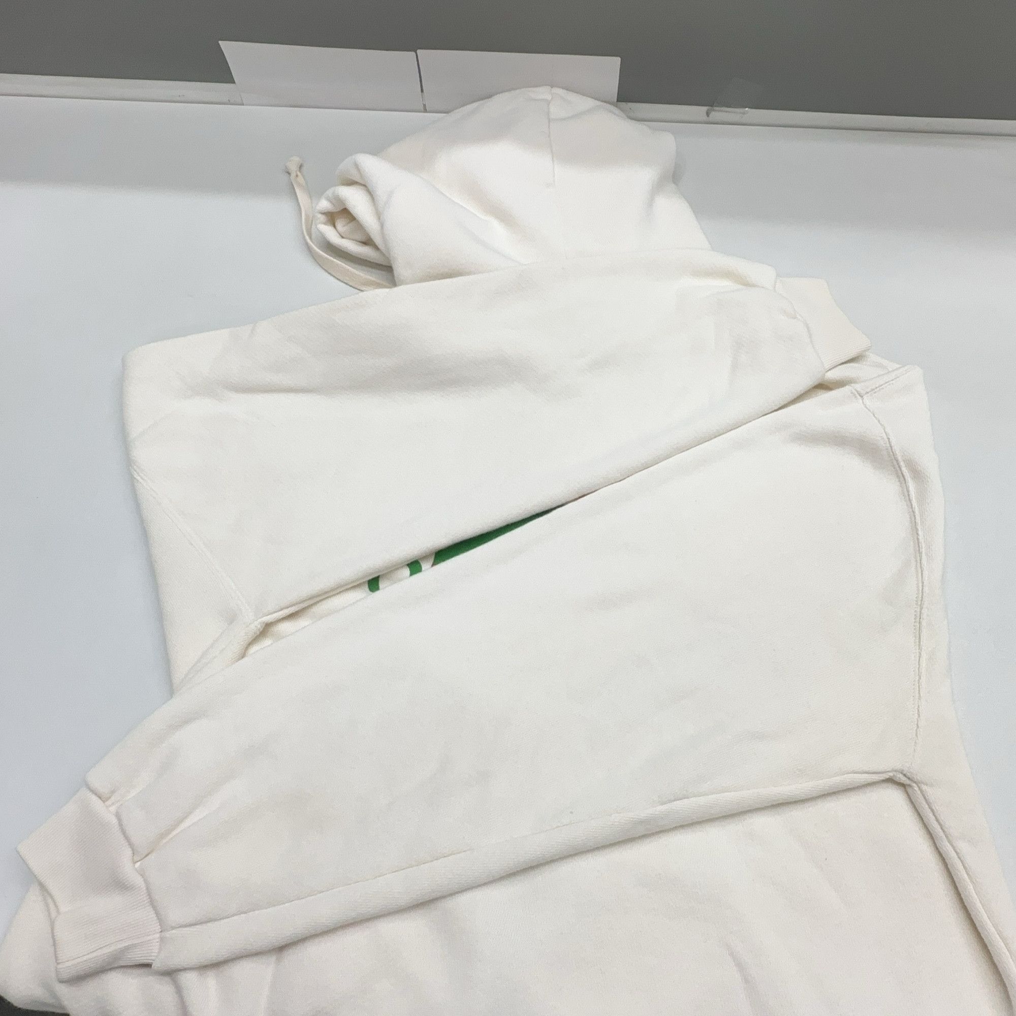 Gucci Gucci Logo Graphic Zip-Up Hoodie XS Size XS / US 0-2 / IT 36-38 - 16 Thumbnail