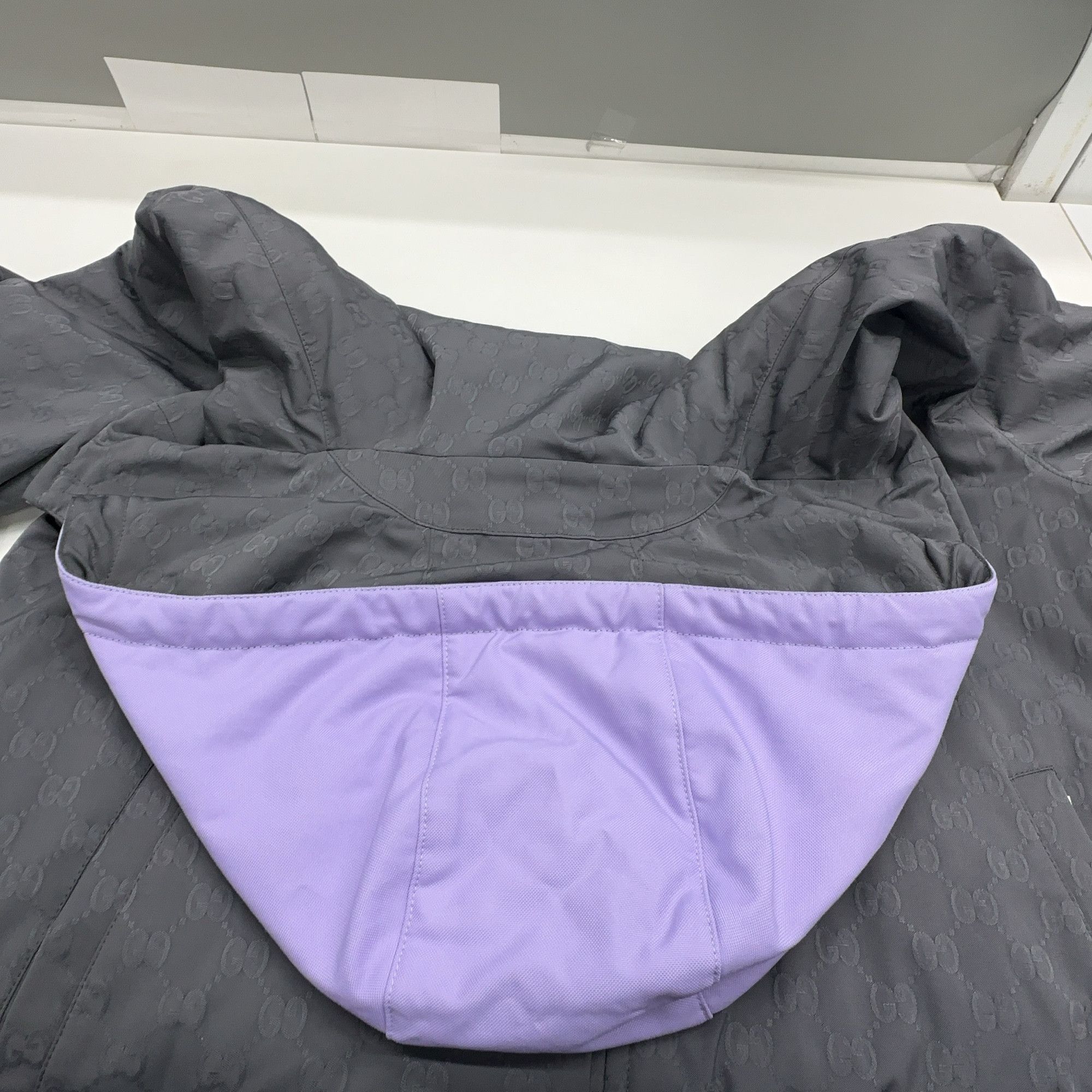 Gucci Gucci Reversible GG Logo Hooded Jacket Size 46 Size US S / EU 44-46 / 1 - 8 Thumbnail