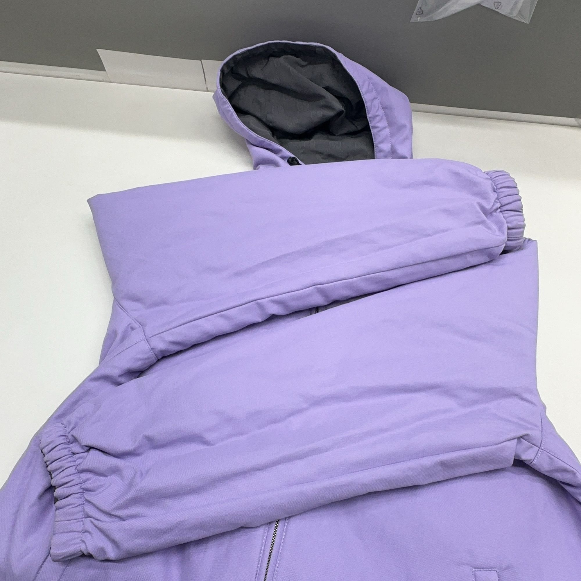 Gucci Gucci Reversible GG Logo Hooded Jacket Size 46 Size US S / EU 44-46 / 1 - 16 Thumbnail
