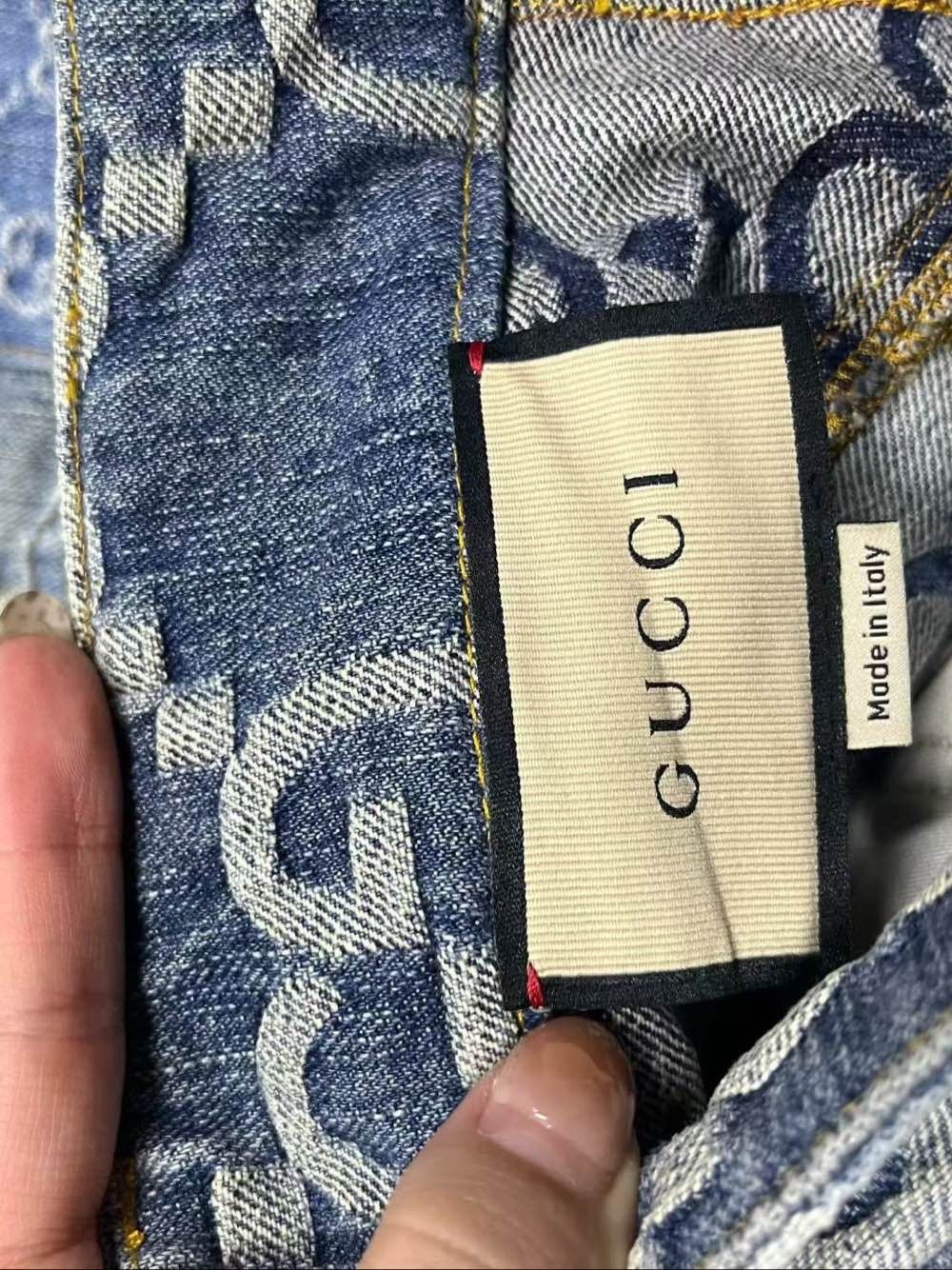 Gucci Gucci Logo Print Denim Shorts Size 24 Size 24" / US 00 / IT 34 - 3 Thumbnail