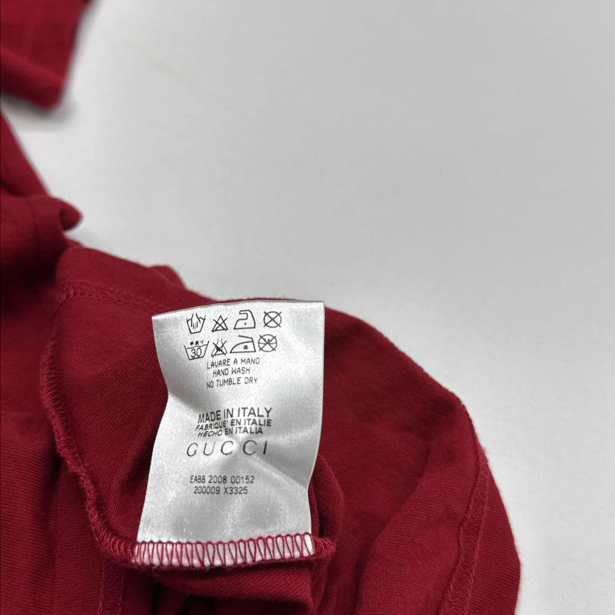 Gucci Gucci Crest Logo T-Shirt Red Size M Size US M / EU 48-50 / 2 - 4 Thumbnail