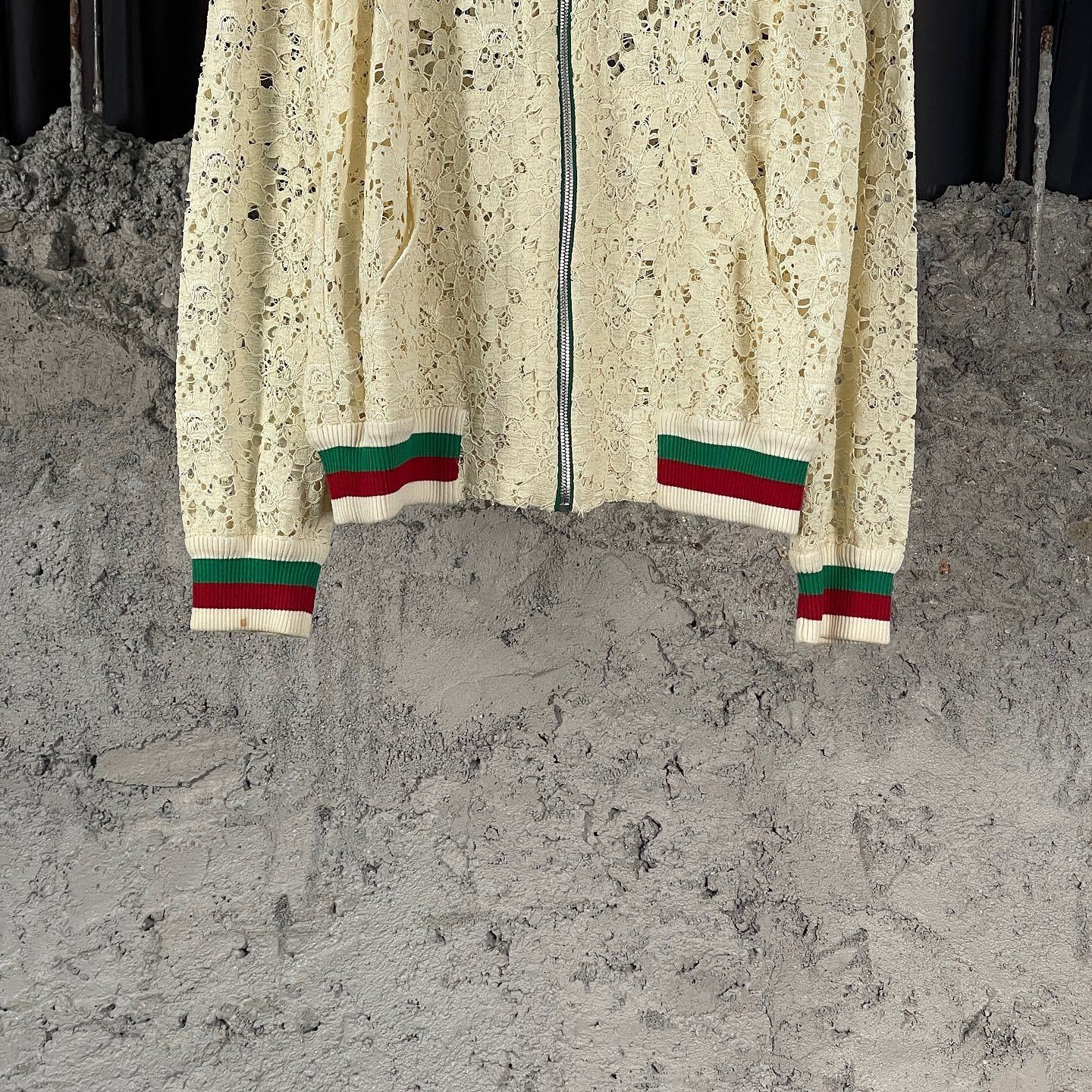 Gucci Gucci Floral Lace Bomber Jacket Size 38 Size XS / US 0-2 / IT 36-38 - 6 Thumbnail