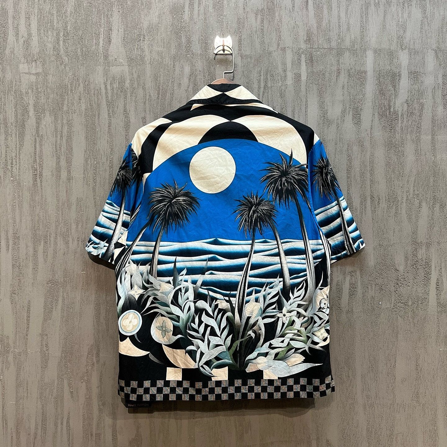 Louis Vuitton Louis Vuitton Landscape Print Shirt Size L Size US L / EU 52-54 / 3 - 2 Thumbnail