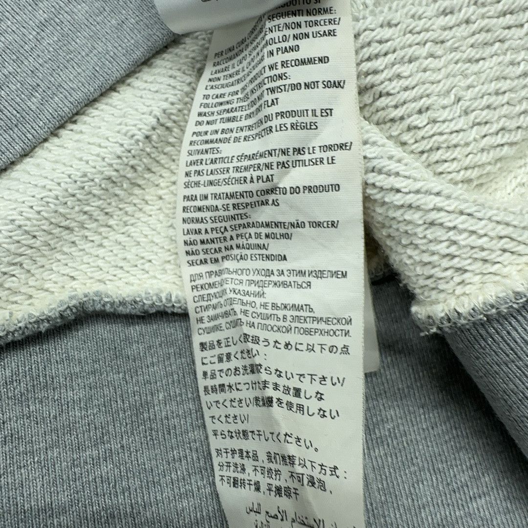 Gucci Gucci Side Logo Tape Sweatshirt Size XL Size US XL / EU 56 / 4 - 5 Thumbnail