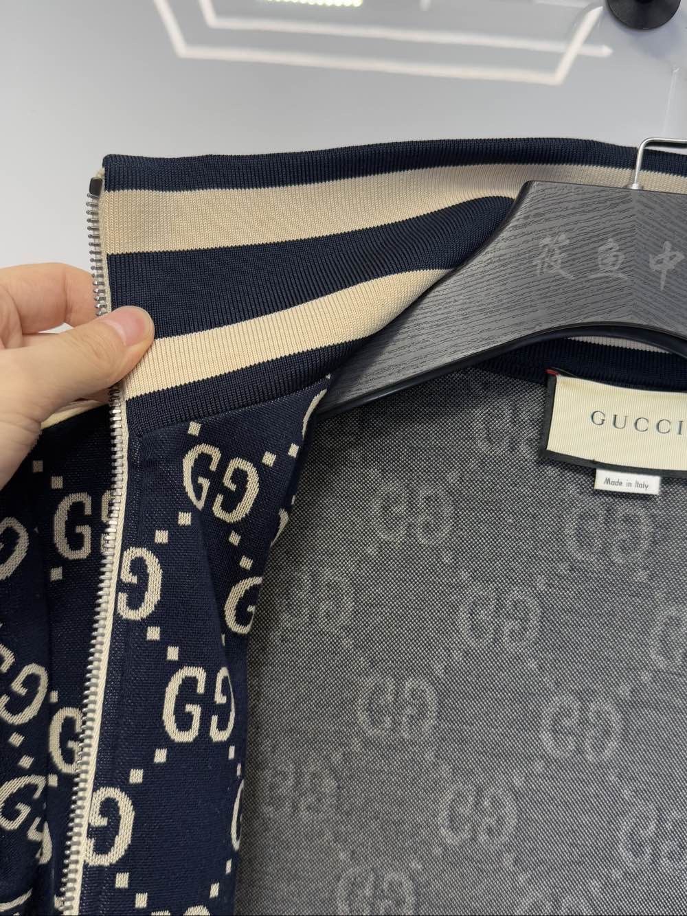 Gucci Gucci GG Monogram Jacquard Jacket Size M Size US M / EU 48-50 / 2 - 5 Thumbnail