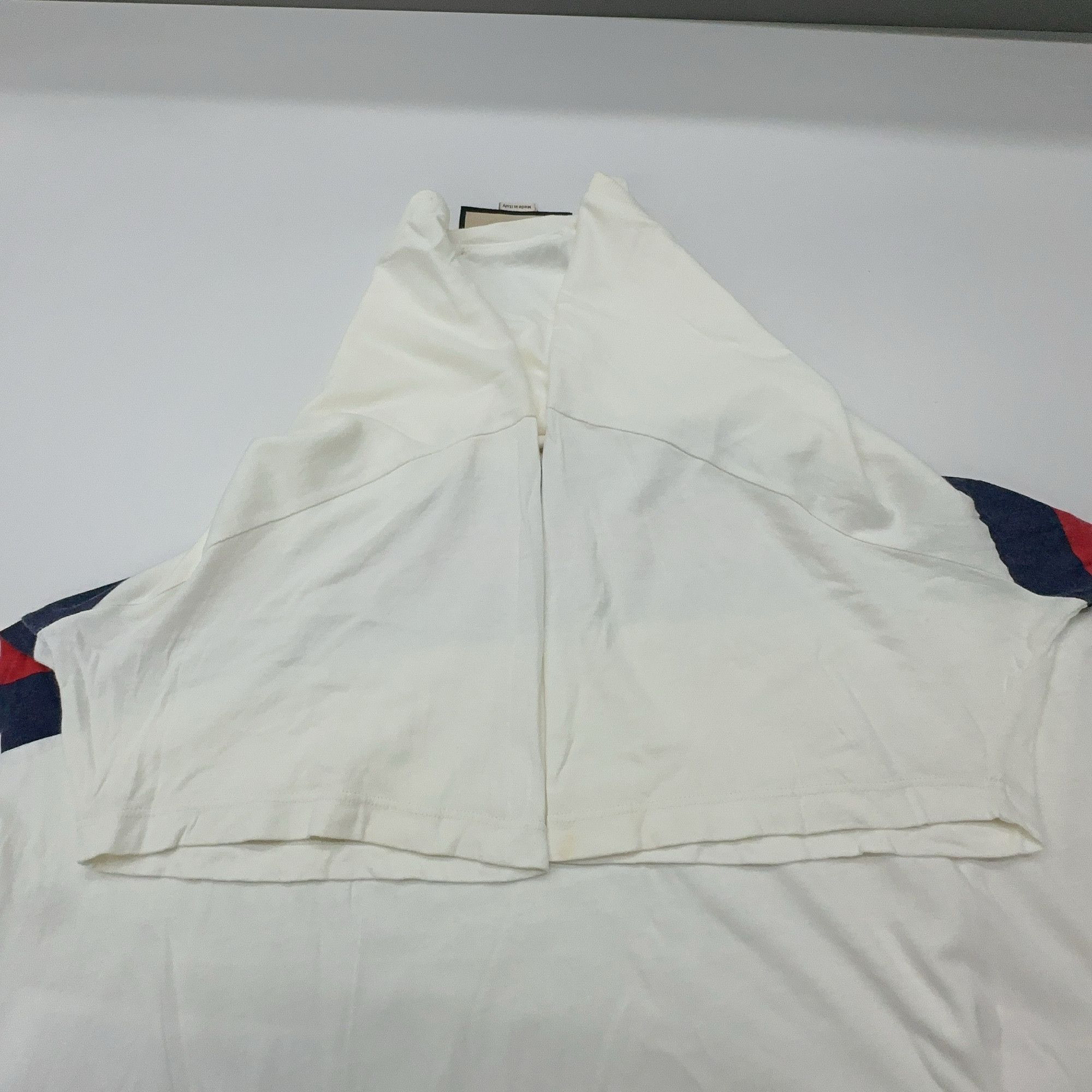 Gucci Gucci Logo Stripe T-Shirt Size M Size US M / EU 48-50 / 2 - 15 Thumbnail