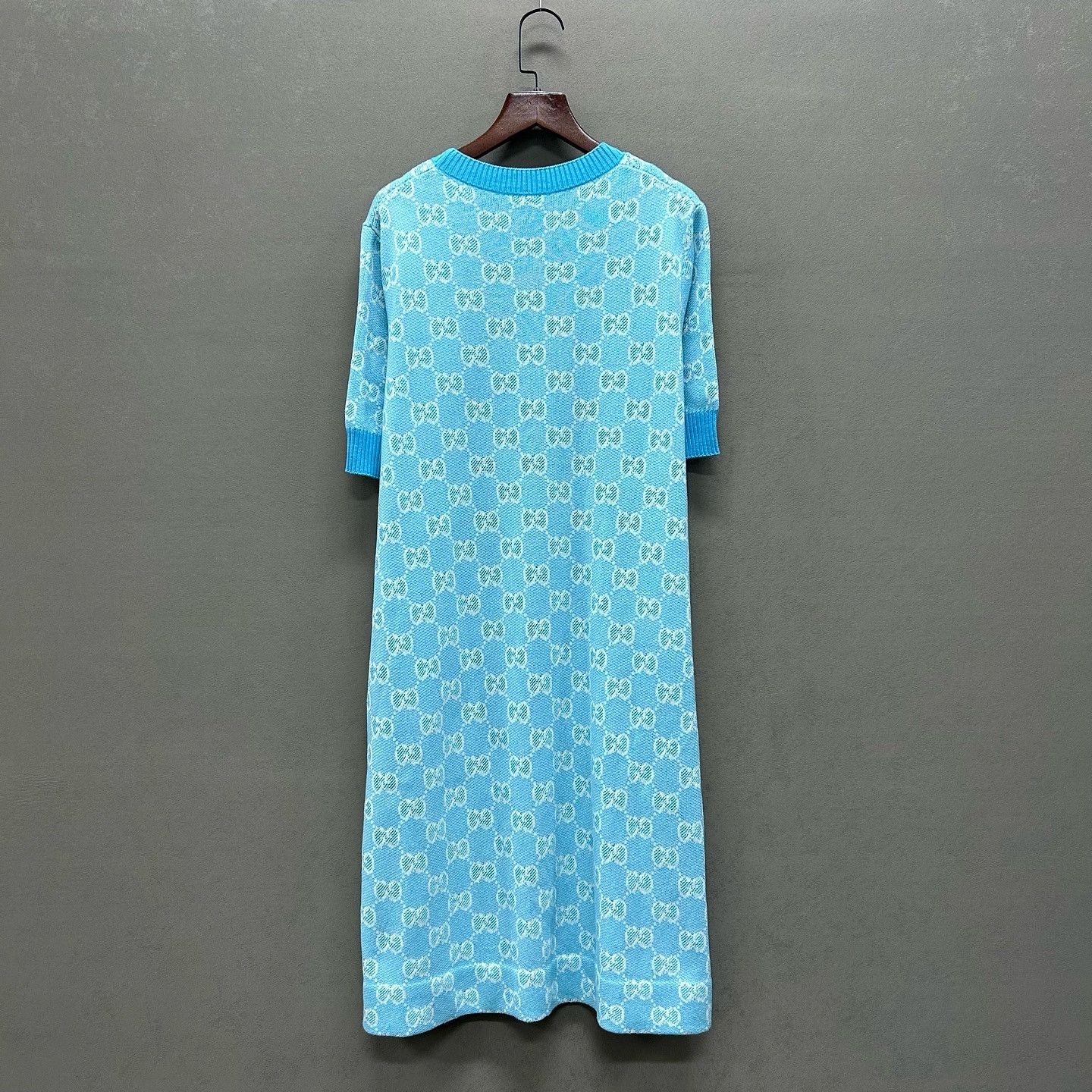 Gucci Gucci GG Logo Knit Short Sleeve Dress Size L Size L / US 10 / IT 46 - 2 Thumbnail