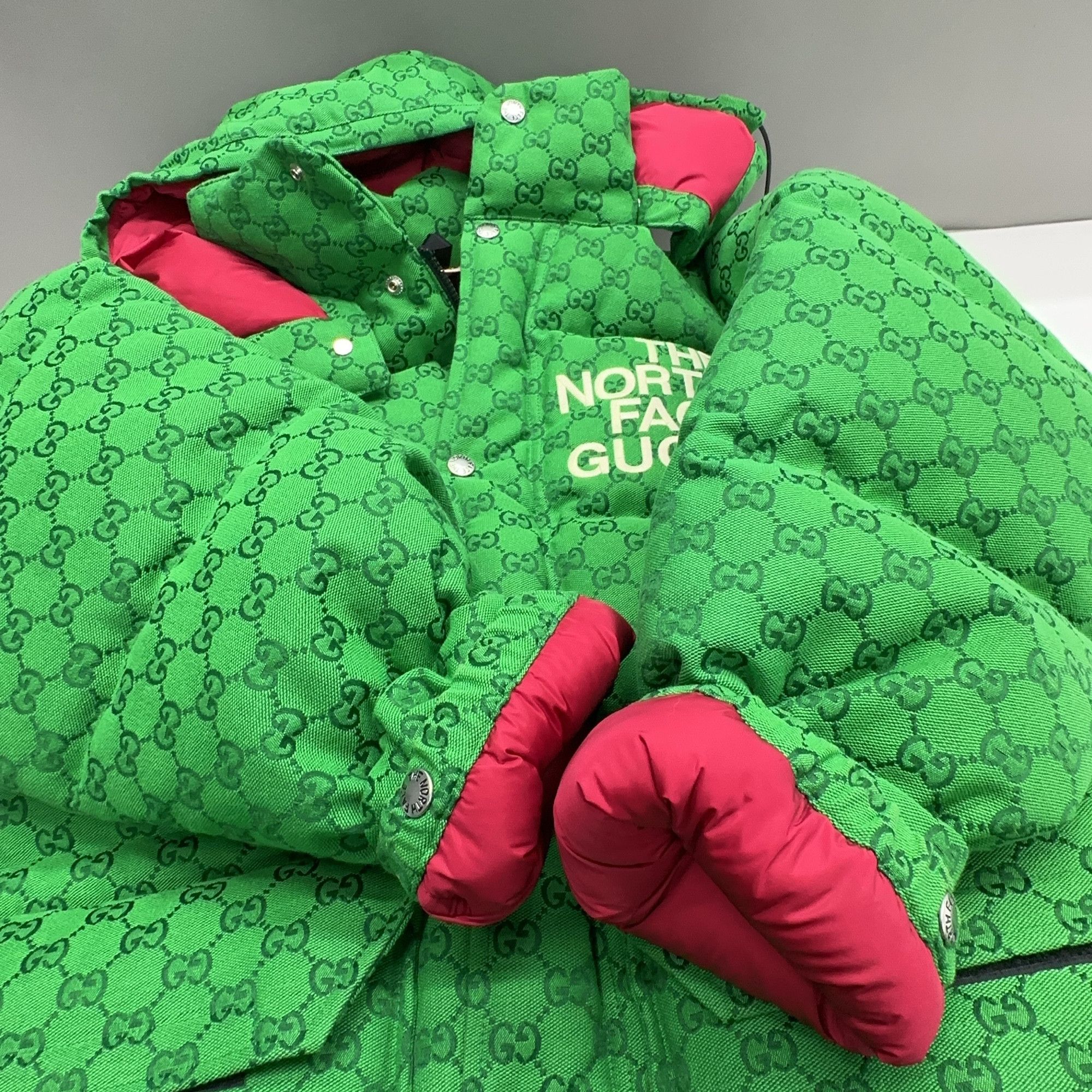 Gucci Gucci x The North Face GG Logo Down Jacket Size M Size US M / EU 48-50 / 2 - 10 Thumbnail