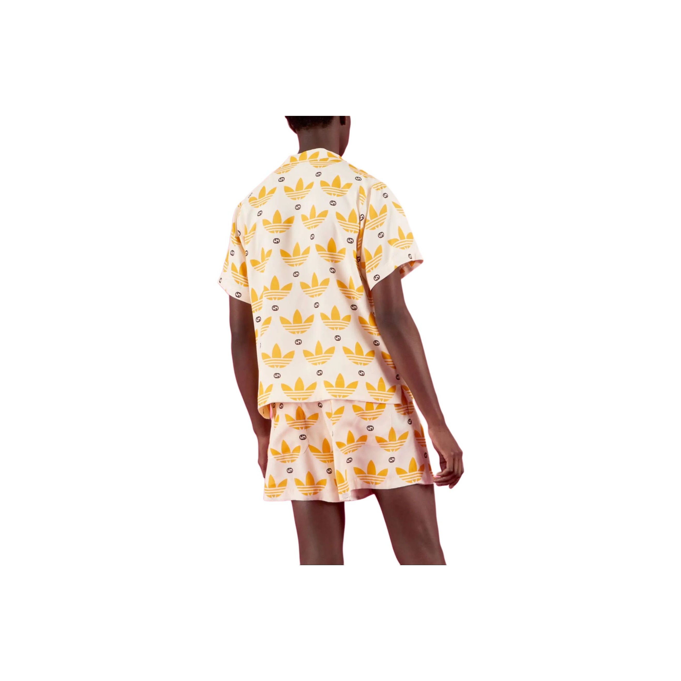Gucci GUCCI x adidas Originals Logo Print Cuban Shirt Size M Size US M / EU 48-50 / 2 - 7 Thumbnail