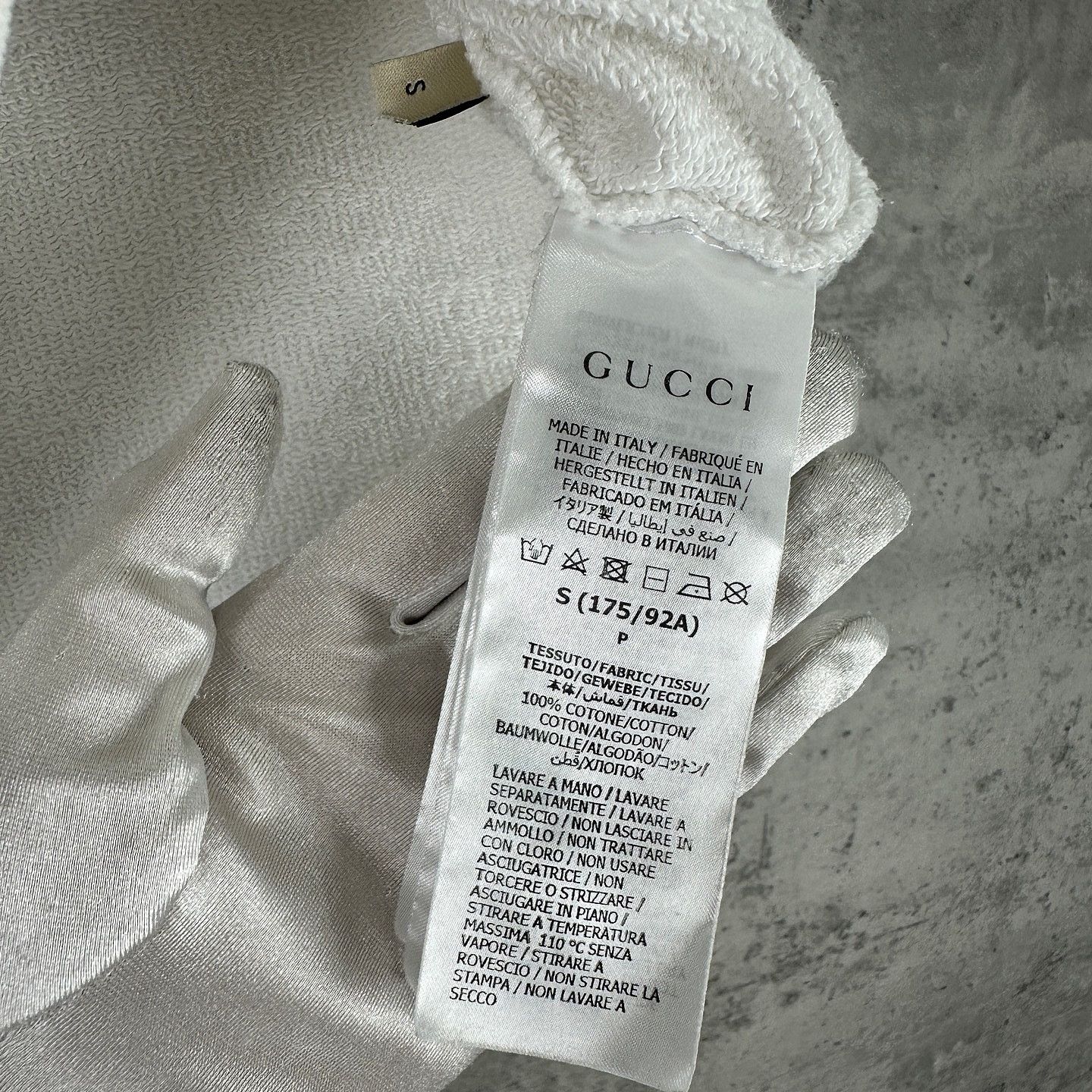 Gucci Gucci x Disney Cherry Hoodie White Size S Size US S / EU 44-46 / 1 - 4 Thumbnail