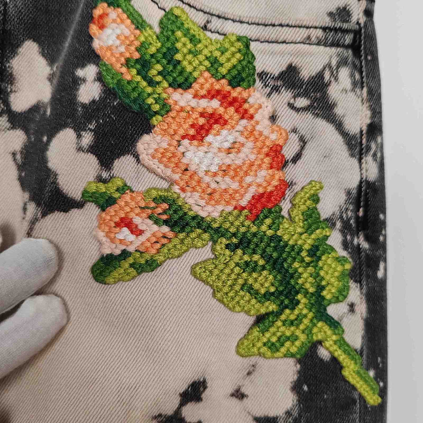 Gucci Gucci Tiger Flower Jeans Size 24 Size 24" / US 00 / IT 34 - 6 Thumbnail