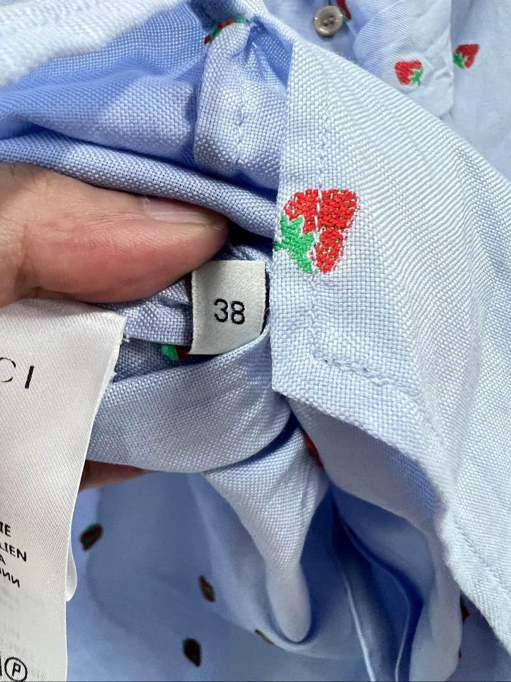 Gucci Gucci Strawberry Print Button Up Shirt 38 Size XS / US 0-2 / IT 36-38 - 5 Thumbnail