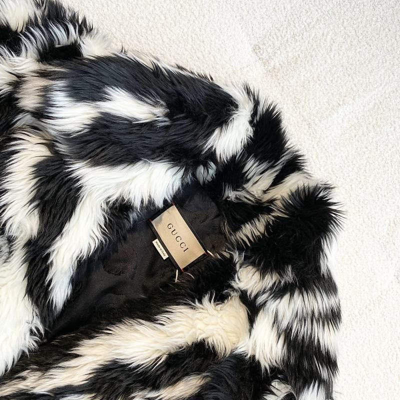 Gucci Gucci Zebra Print Faux Fur Coat Size 36 Size XS / US 0-2 / IT 36-38 - 3 Thumbnail