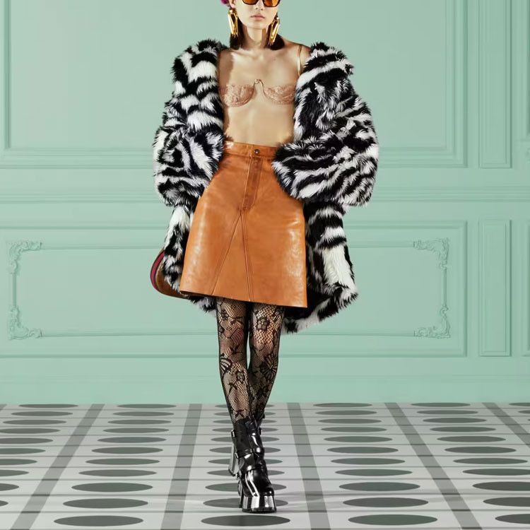 Gucci Gucci Zebra Print Faux Fur Coat Size 36 Size XS / US 0-2 / IT 36-38 - 7 Thumbnail