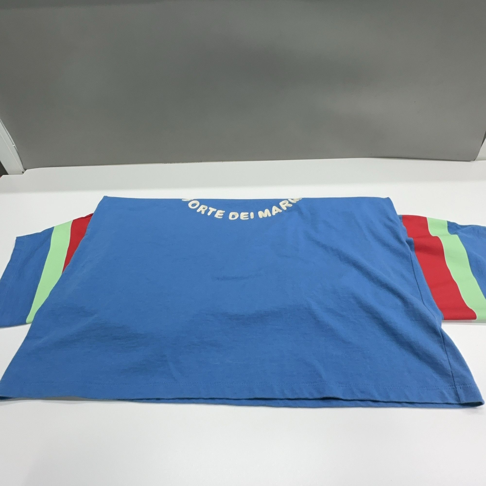 Gucci Gucci Forte Dei Marmi T-Shirt Size L Size US L / EU 52-54 / 3 - 7 Thumbnail