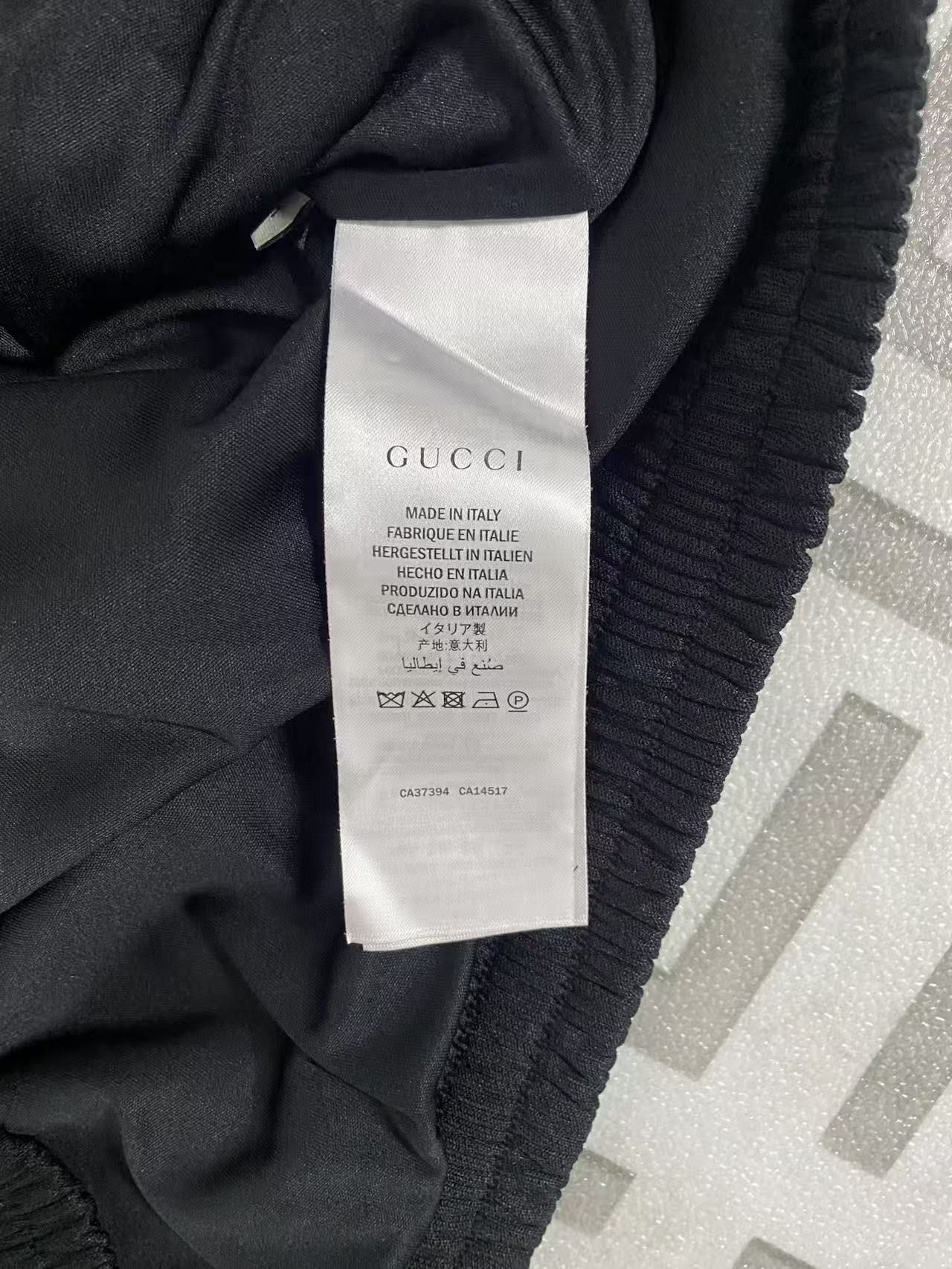 Gucci Gucci Striped Logo Patch Jacket Size M Size US M / EU 48-50 / 2 - 4 Thumbnail