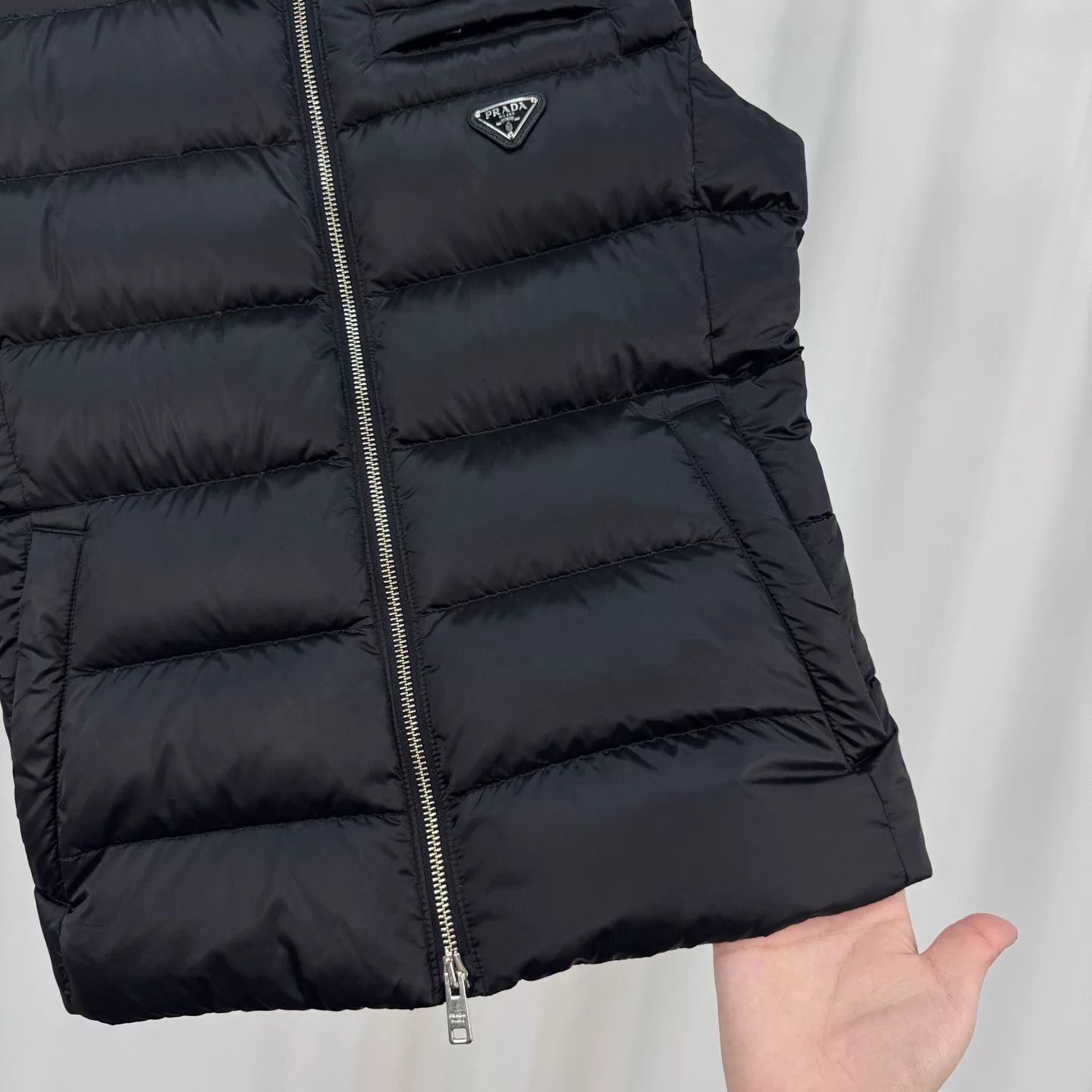 Prada Prada Triangle Logo Down Vest Size US XXS / EU 40 - 4 Thumbnail