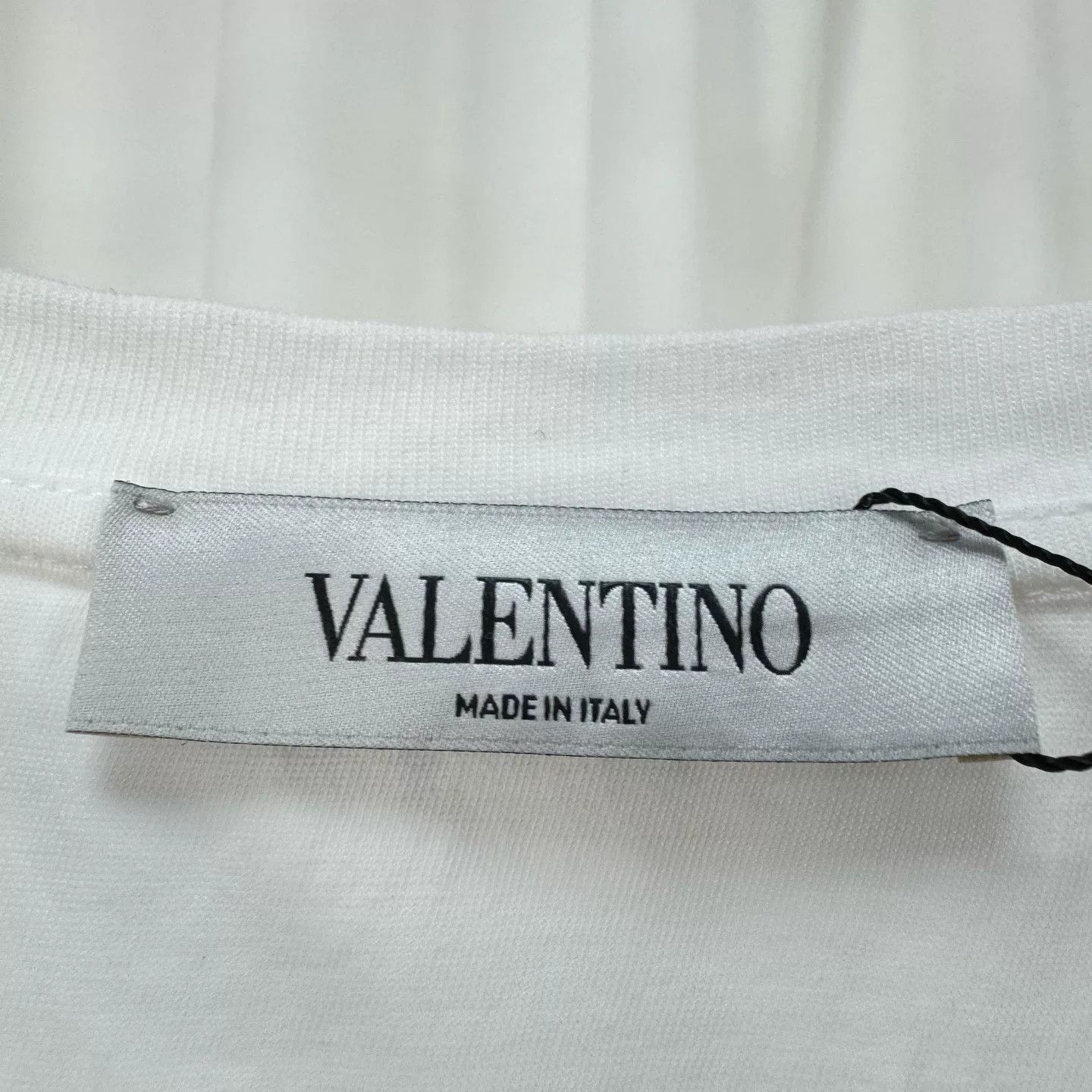 Valentino Valentino Folded Heart Print Letter Tee Size S / US 4 / IT 40 - 6 Thumbnail