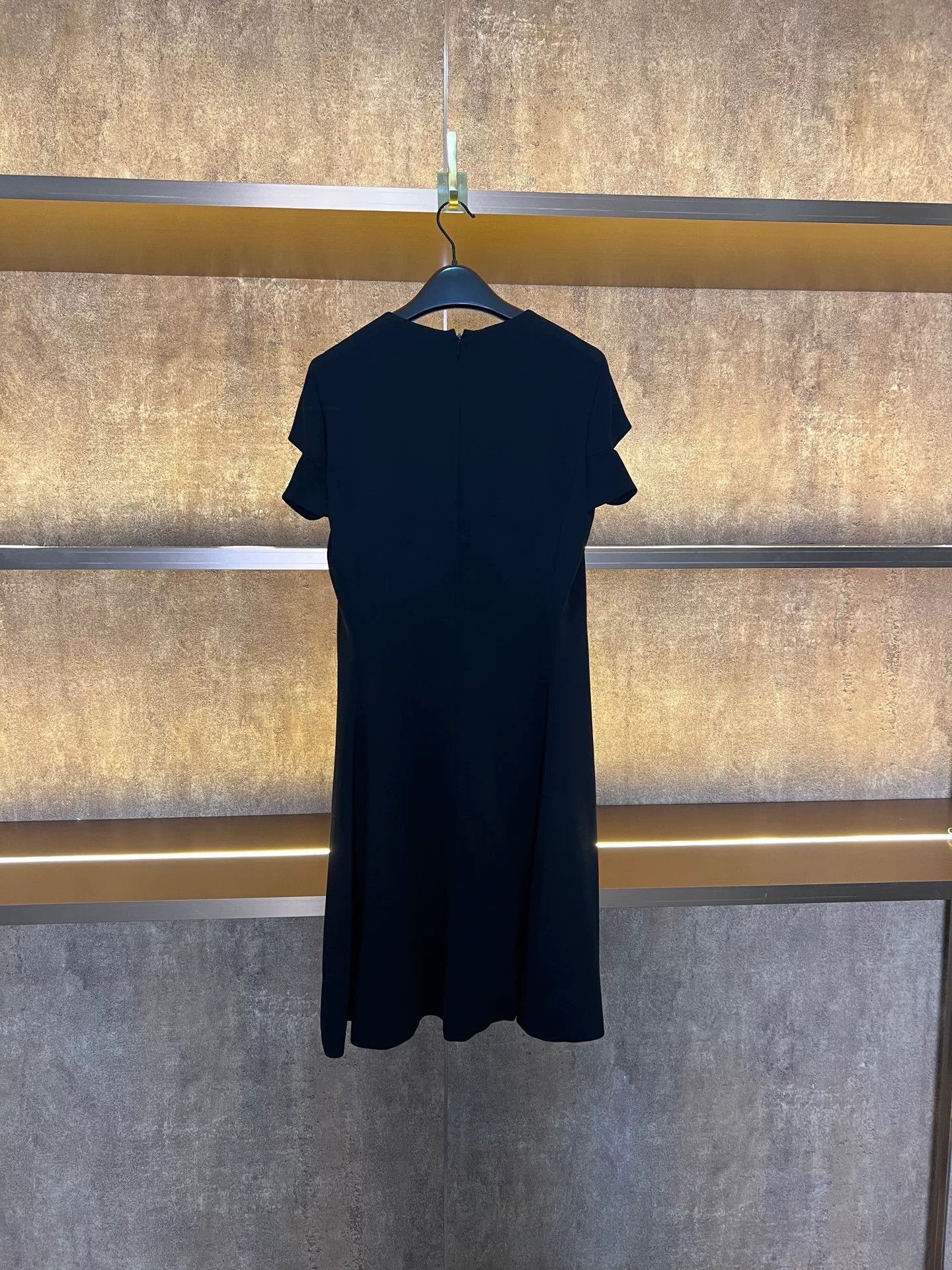 Versace Versace Women's Dress Size 42 Size M / US 6-8 / IT 42-44 - 2 Thumbnail