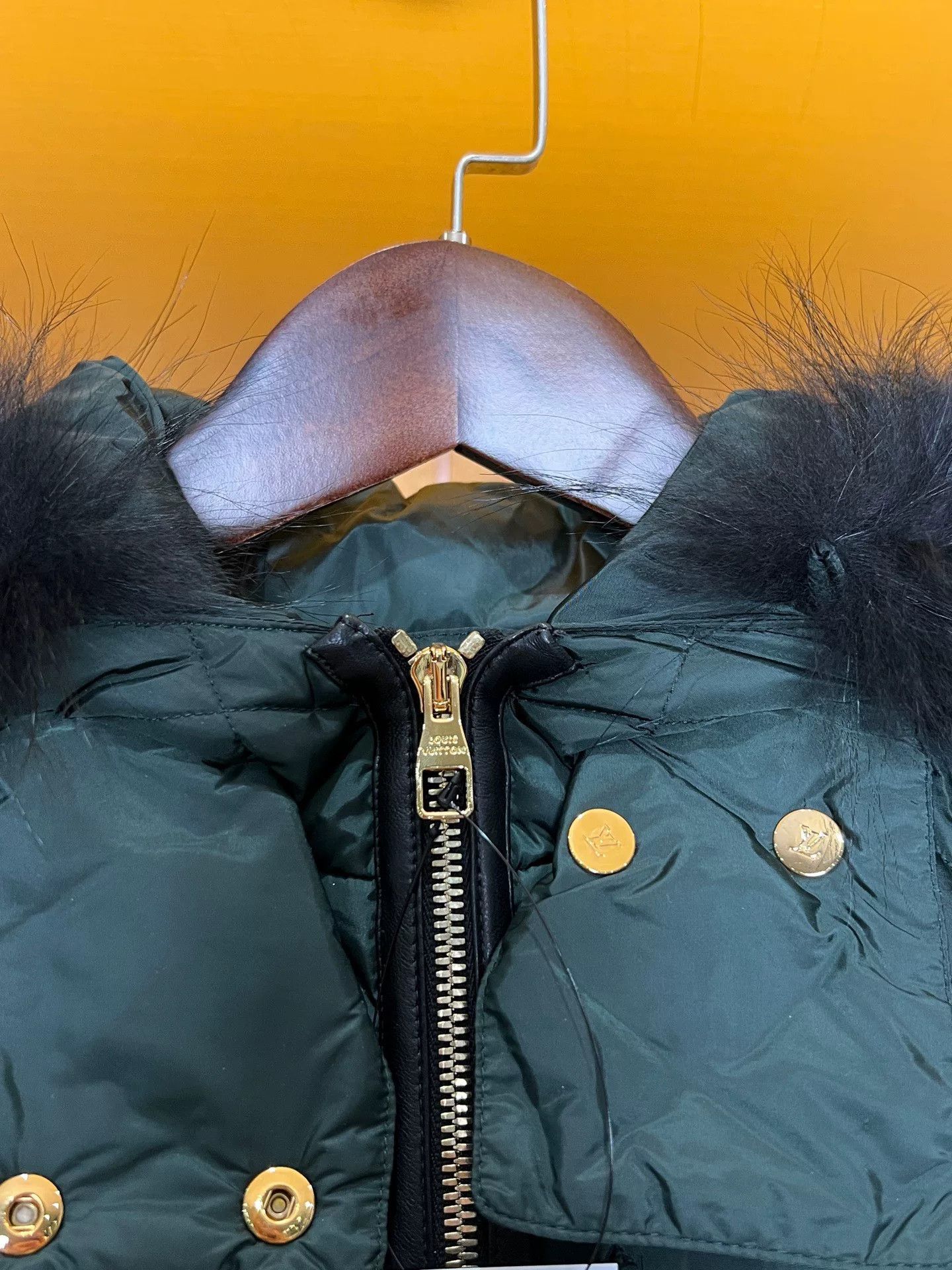 Louis Vuitton LV Dark Green Diamond Quilted Down Jacket Size S / US 4 / IT 40 - 3 Thumbnail