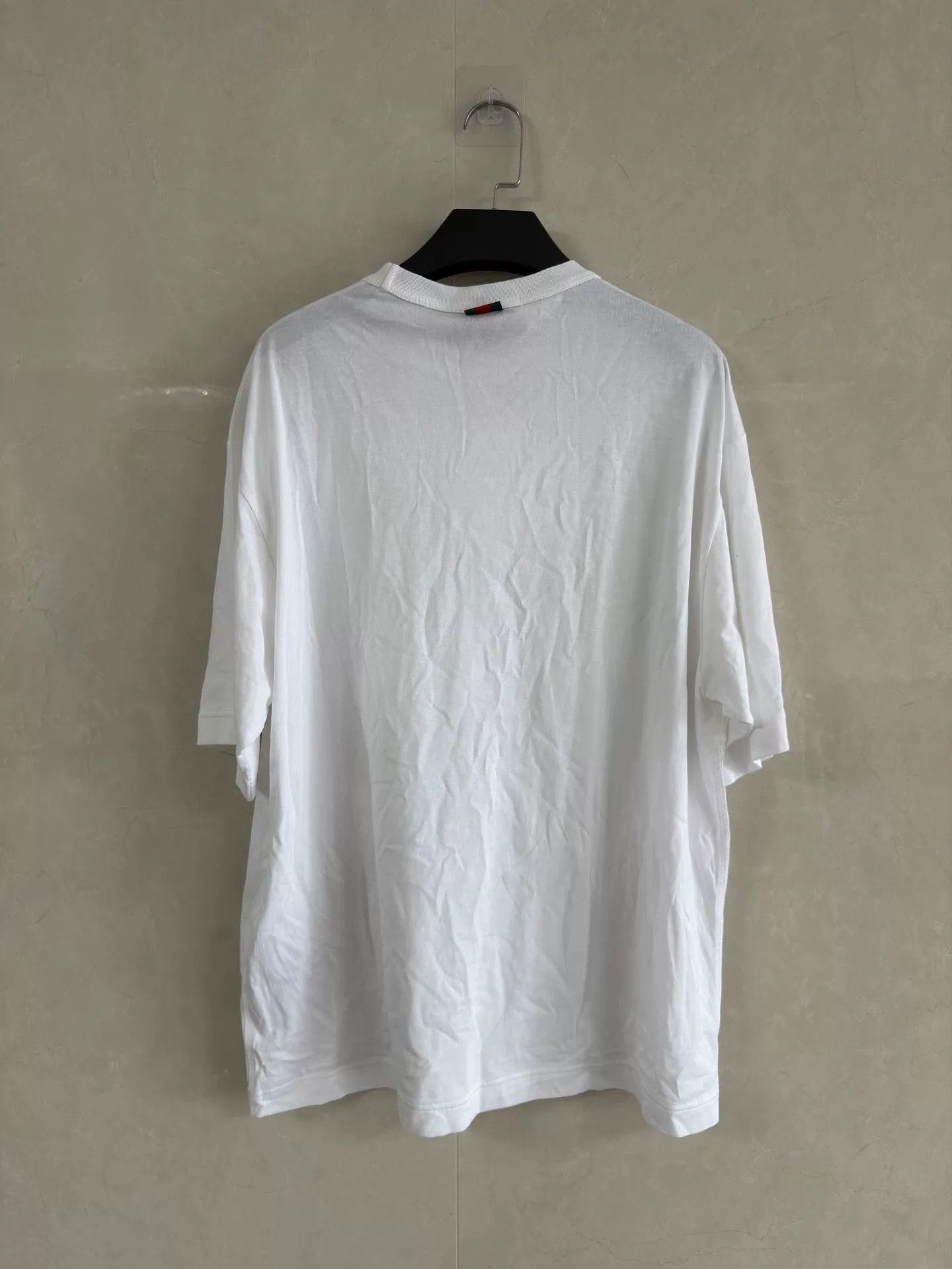 Gucci Gucci Men's Solid White Loose Round Neck T-Shirt Size US S / EU 44-46 / 1 - 2 Thumbnail