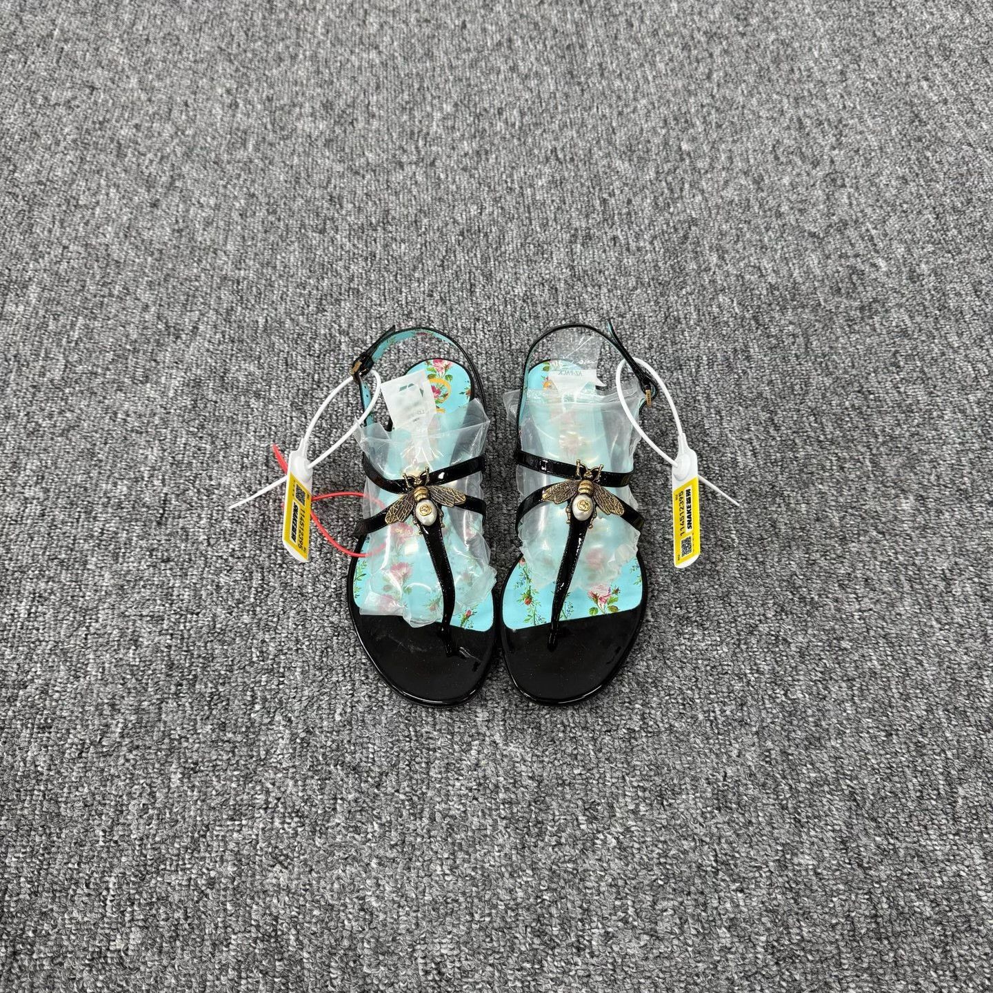 Gucci Gucci Bee Toe Ring Sandals Size US 4.5 / IT 34.5 - 3 Thumbnail