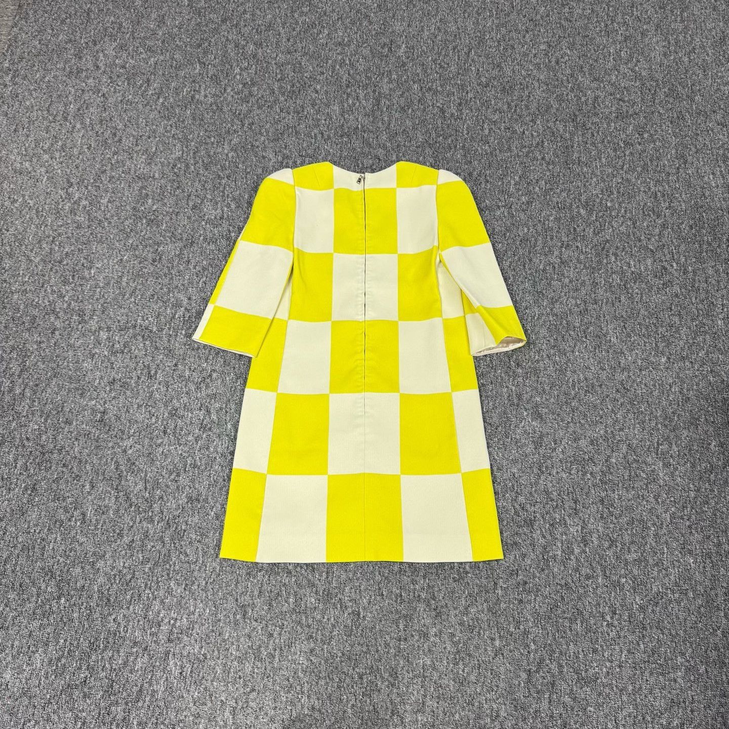 Louis Vuitton Louis Vuitton Yellow Checkered Runway Dress Size XXS / US 00 / IT 34 - 2 Thumbnail