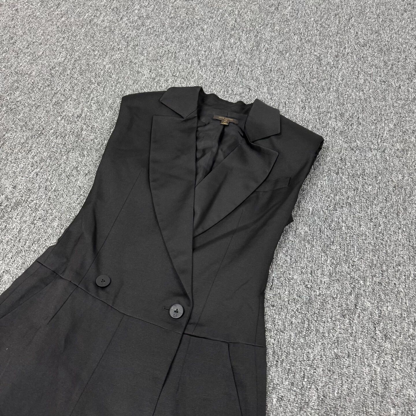 Louis Vuitton Louis Vuitton Wool Silk Jumpsuit Dress Size 34" / US 12 / IT 48 - 3 Thumbnail
