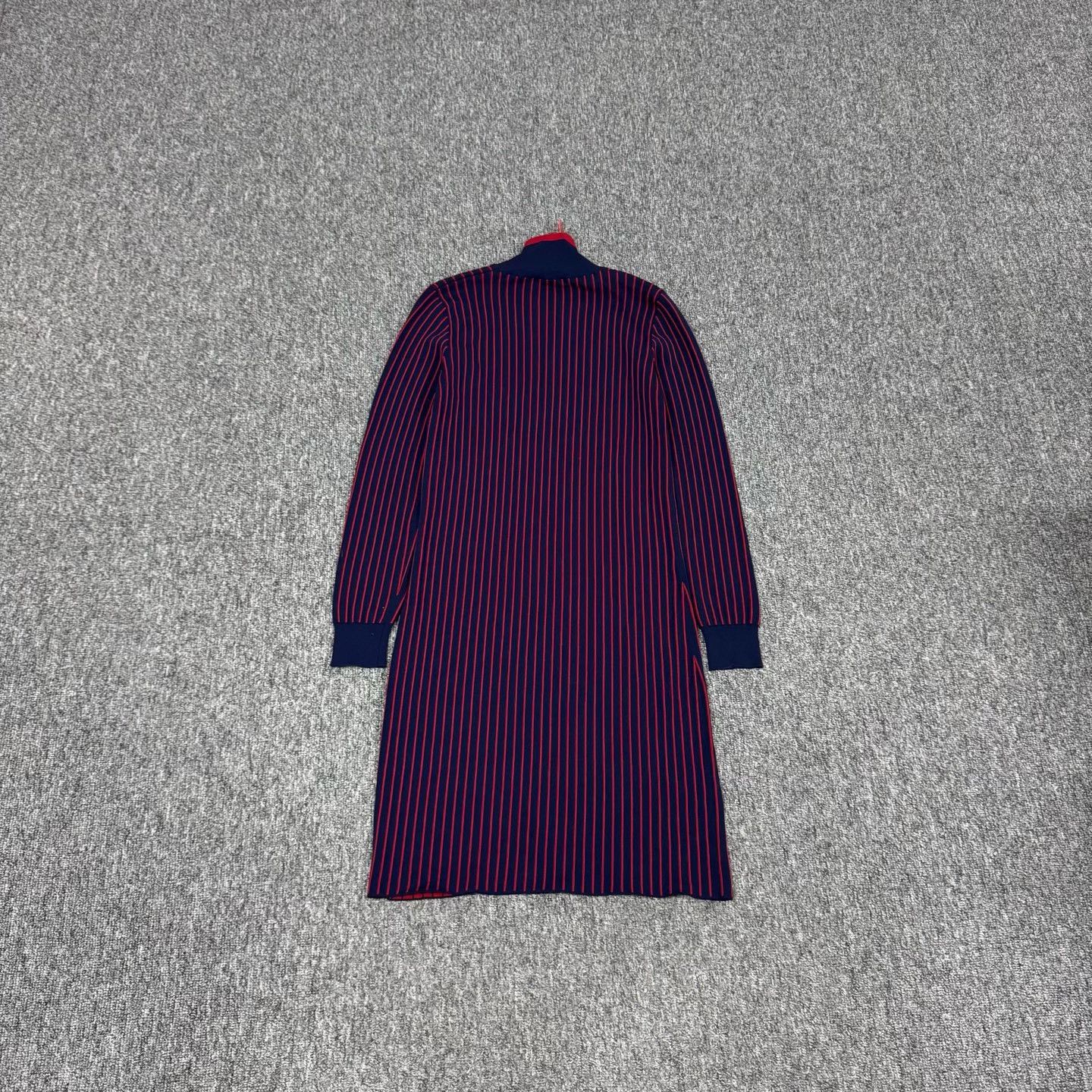 Louis Vuitton Louis Vuitton Wool Blend Knit Stripe Dress XS Size XS / US 0-2 / IT 36-38 - 2 Thumbnail
