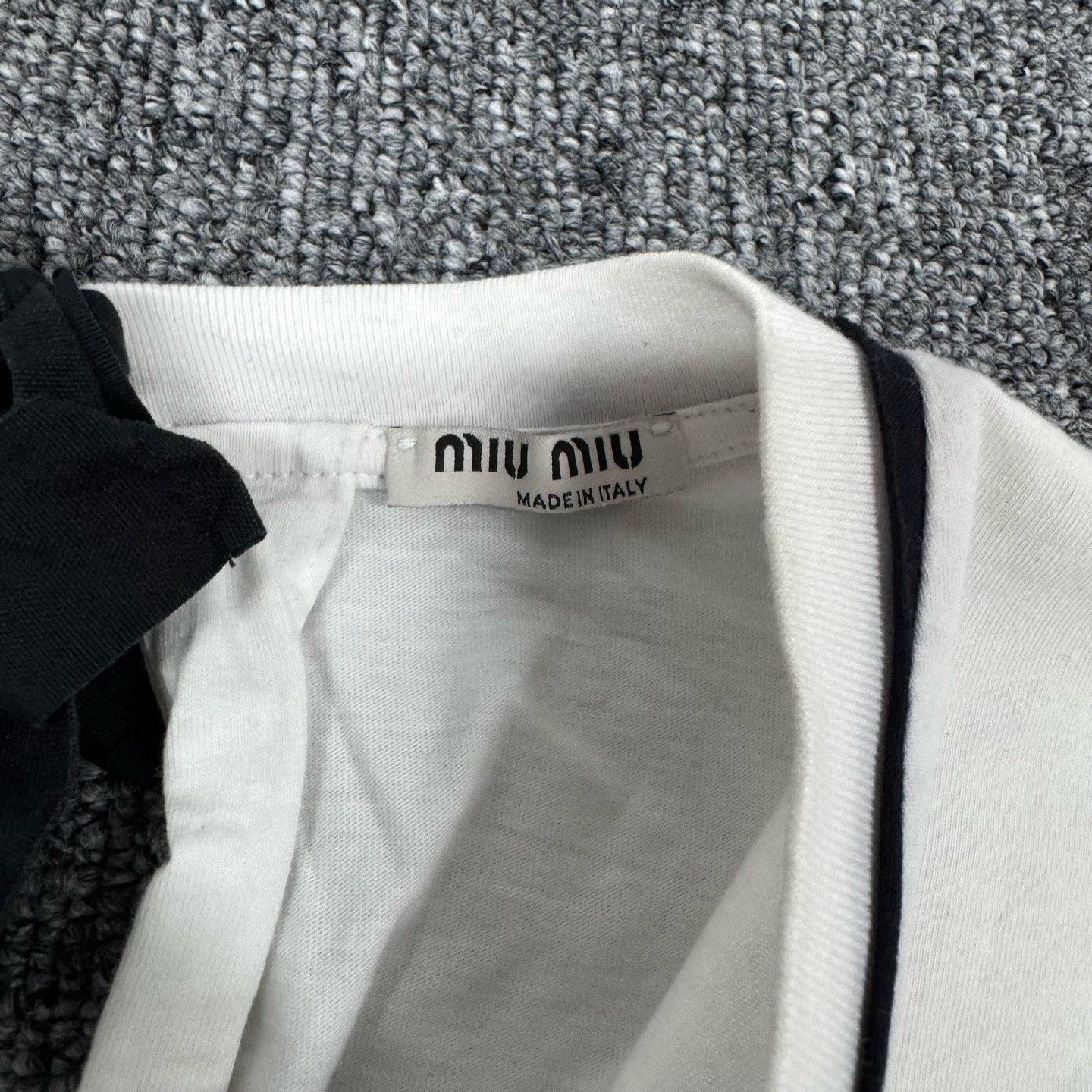 Miu Miu Miu Miu Swallow Short-Sleeve T-Shirt XS Size XS / US 0-2 / IT 36-38 - 4 Thumbnail