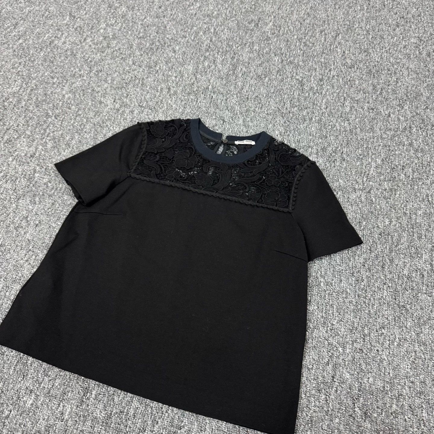 Miu Miu Miu Miu Lace Floral Panel Short Sleeve T-shirt XS Size XS / US 0-2 / IT 36-38 - 3 Thumbnail