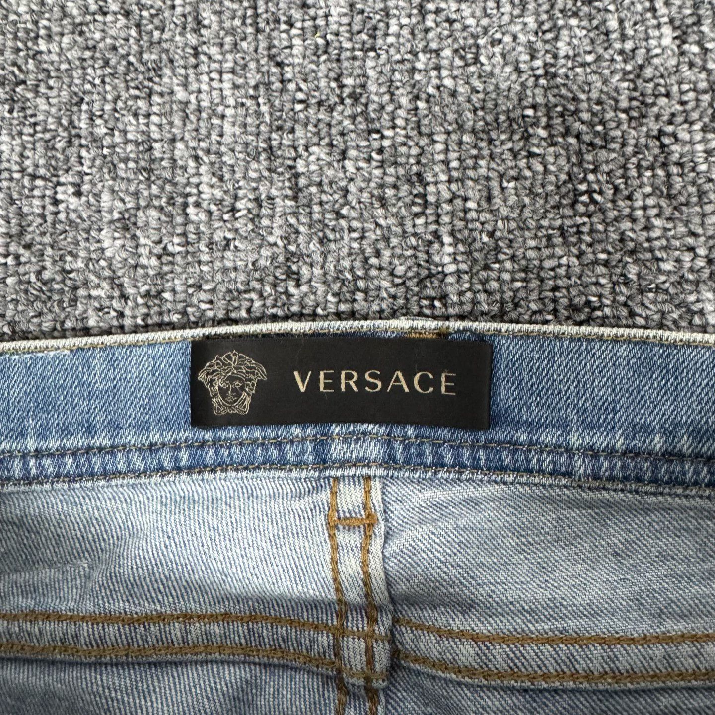 Versace Versace Denim Floral Embroidered Trousers Size 27" / US 4 / IT 40 - 5 Thumbnail