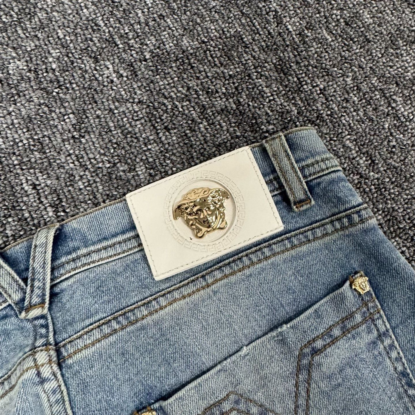 Versace Versace Denim Floral Embroidered Trousers Size 27" / US 4 / IT 40 - 6 Thumbnail