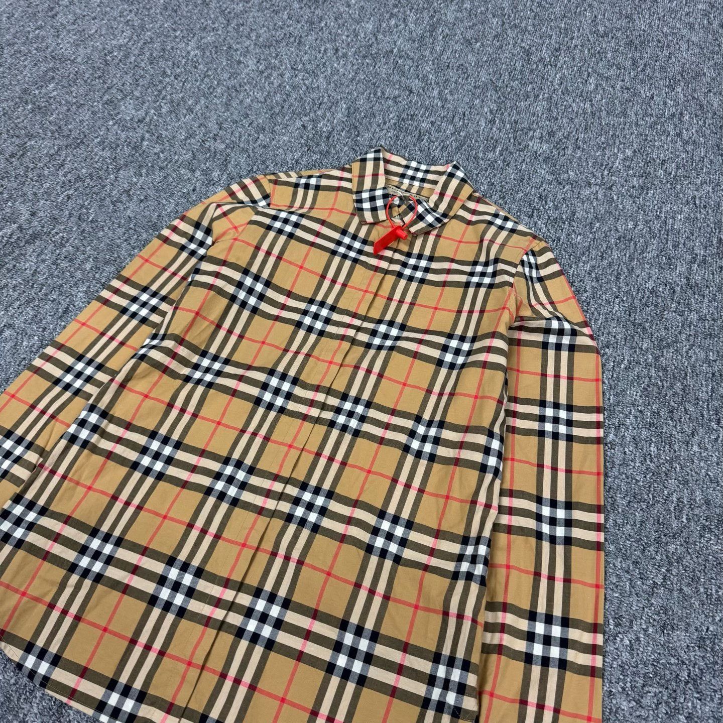Burberry Burberry Classic Check Long Sleeve Shirt Size M / US 6-8 / IT 42-44 - 4 Thumbnail