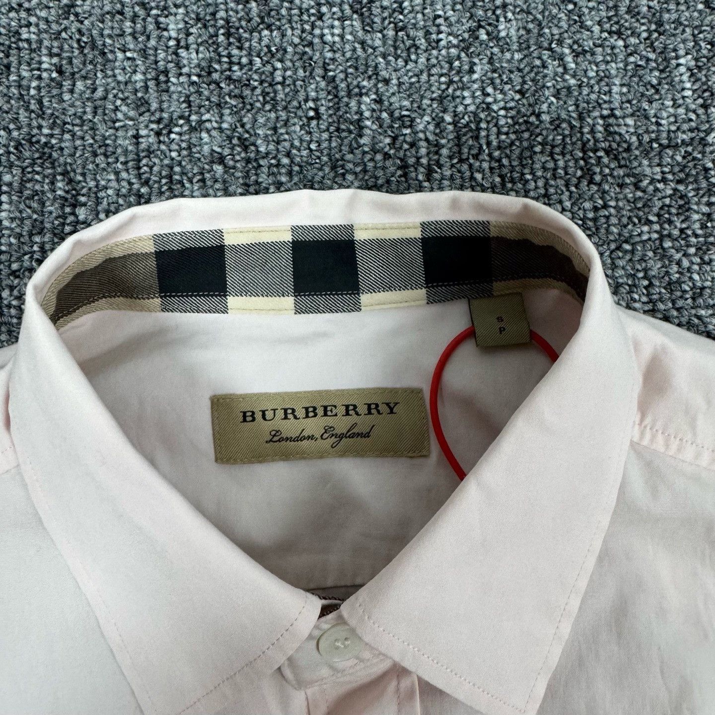 Burberry Burberry Horse Embroidered Long Sleeve Shirt Size US S / EU 44-46 / 1 - 6 Thumbnail