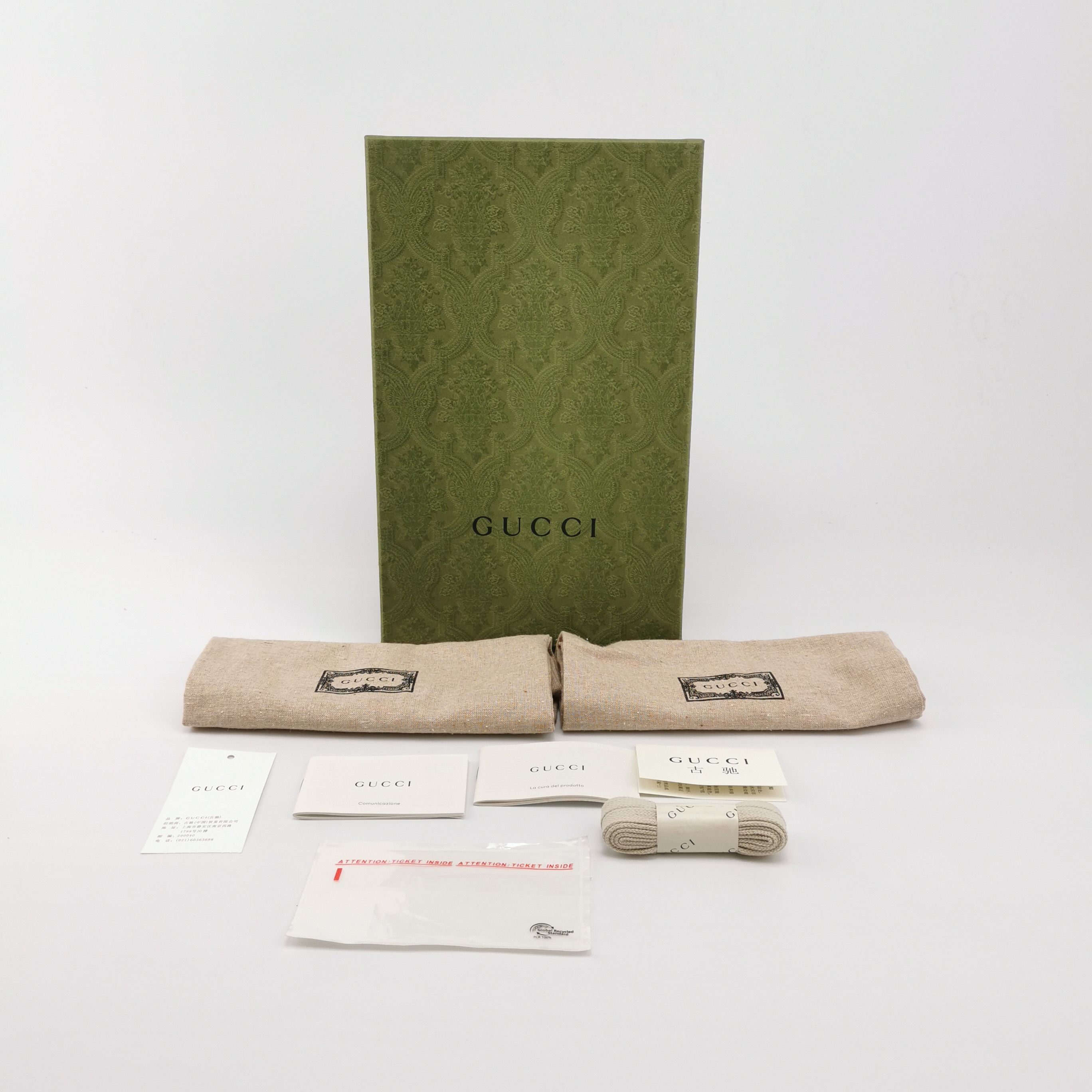 Gucci Gucci Women 5 Lowtop Sneakers Size US 5 / IT 35 - 6 Thumbnail
